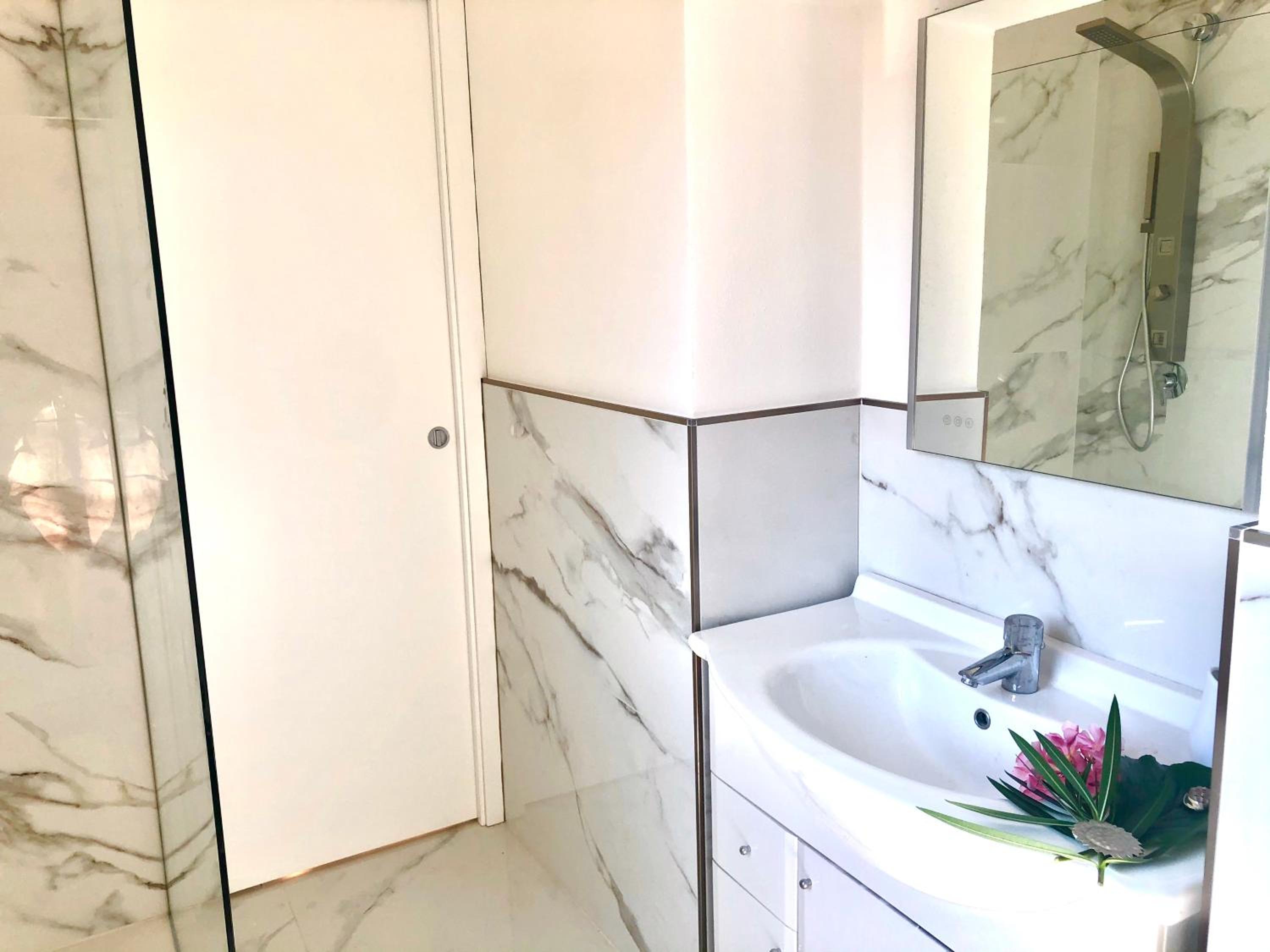 MB2 Apartment