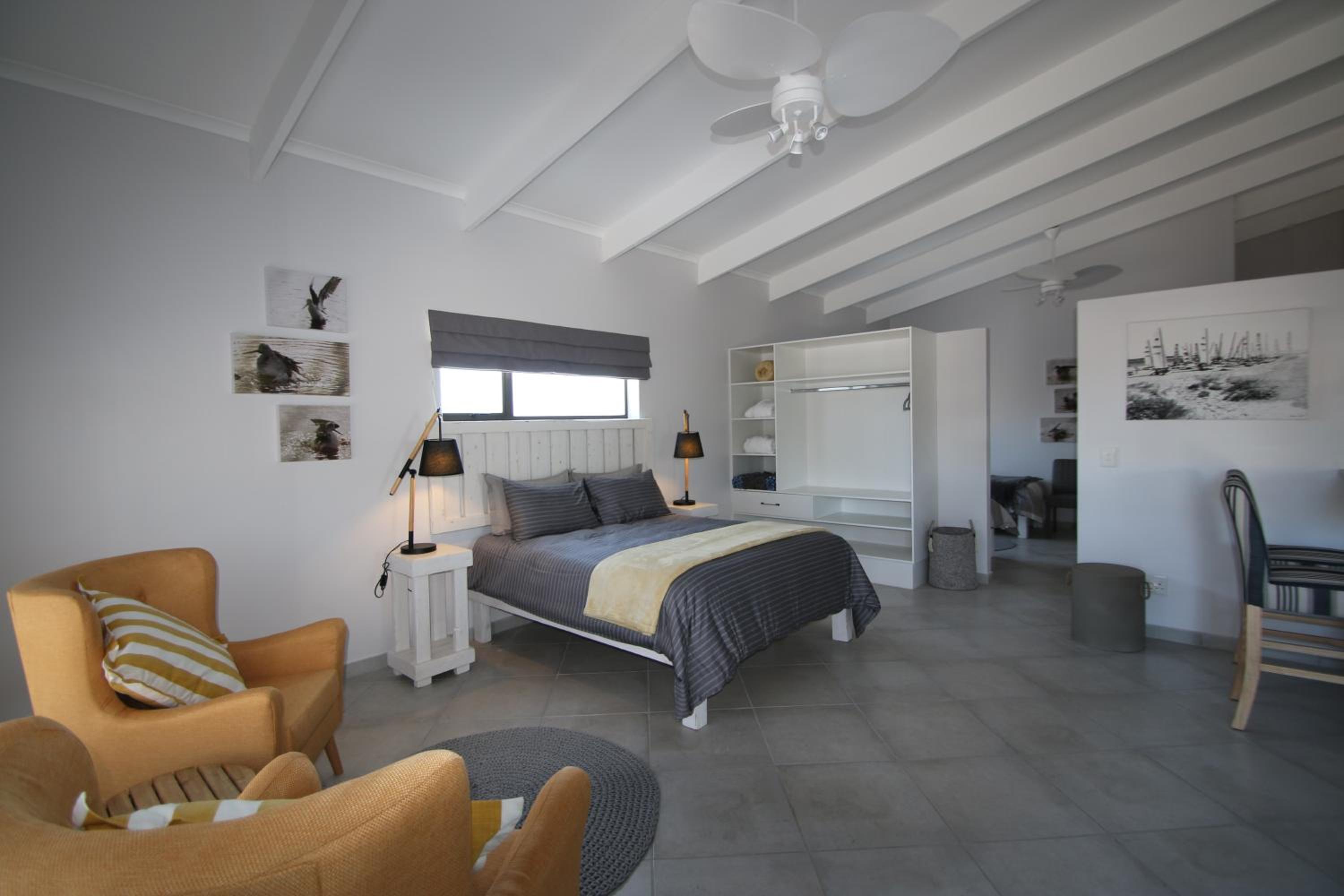 Albatross Guesthouse