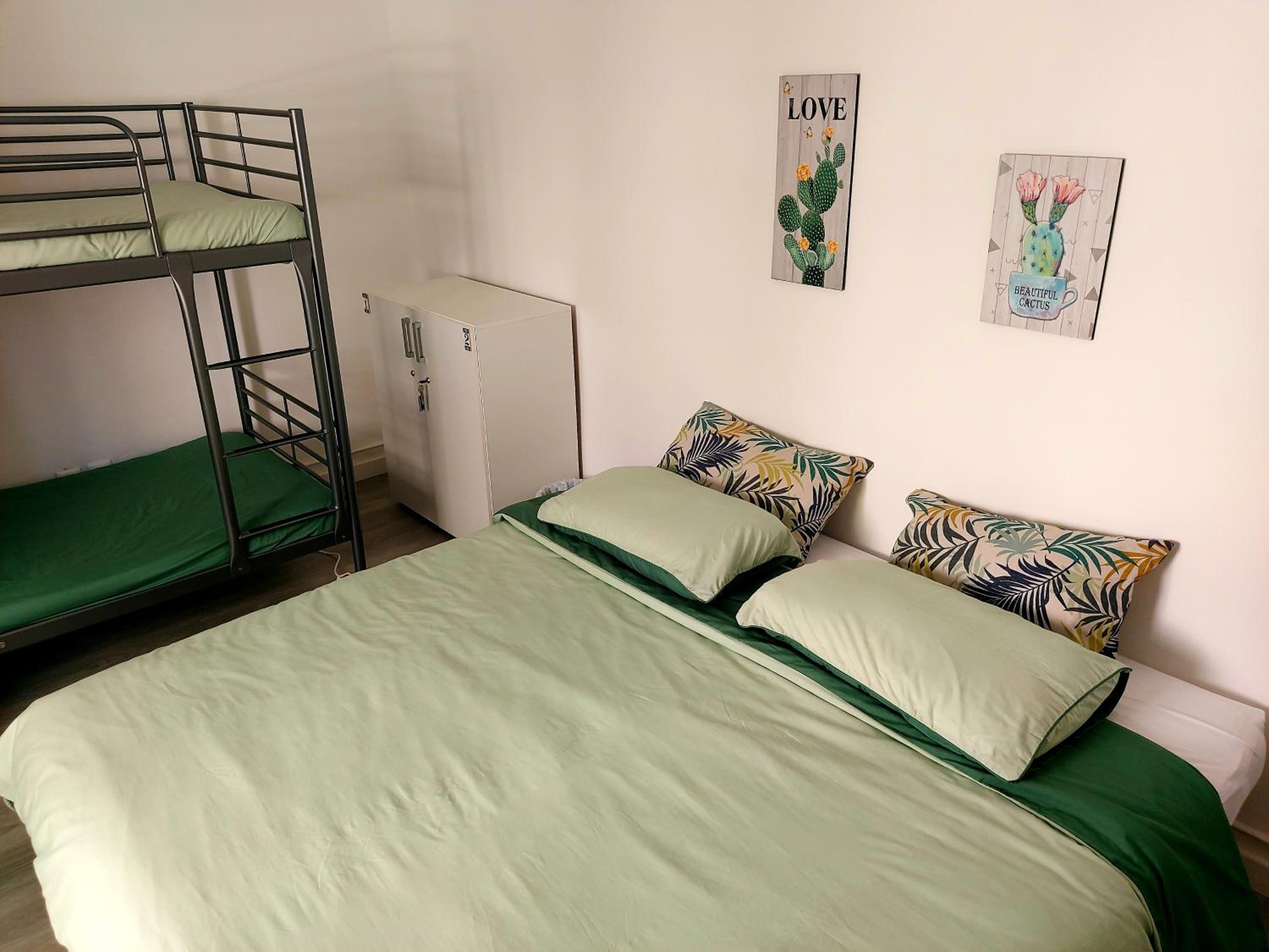 Aloha Hostel