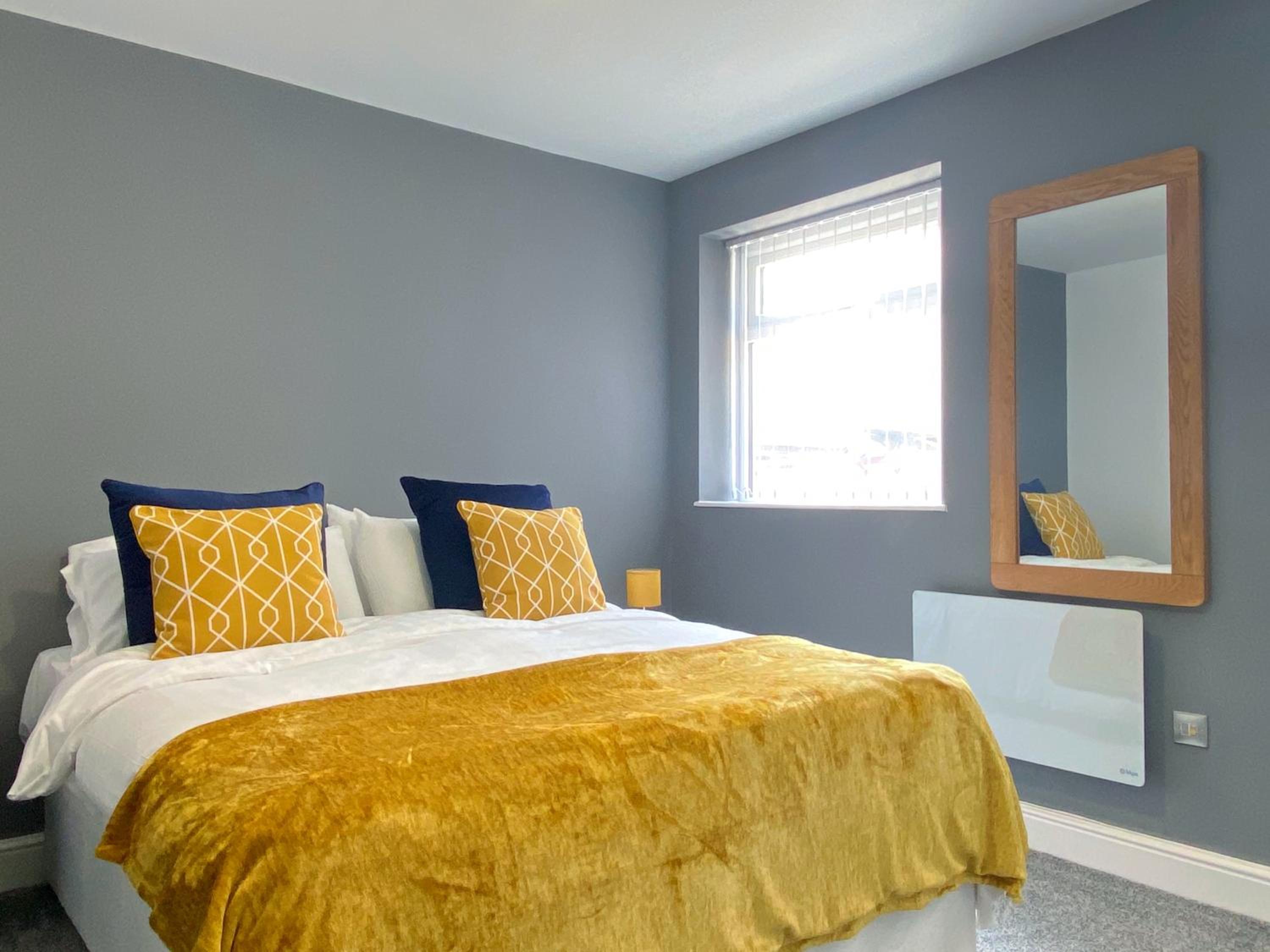 Mayfair Suite Sasco Apartments