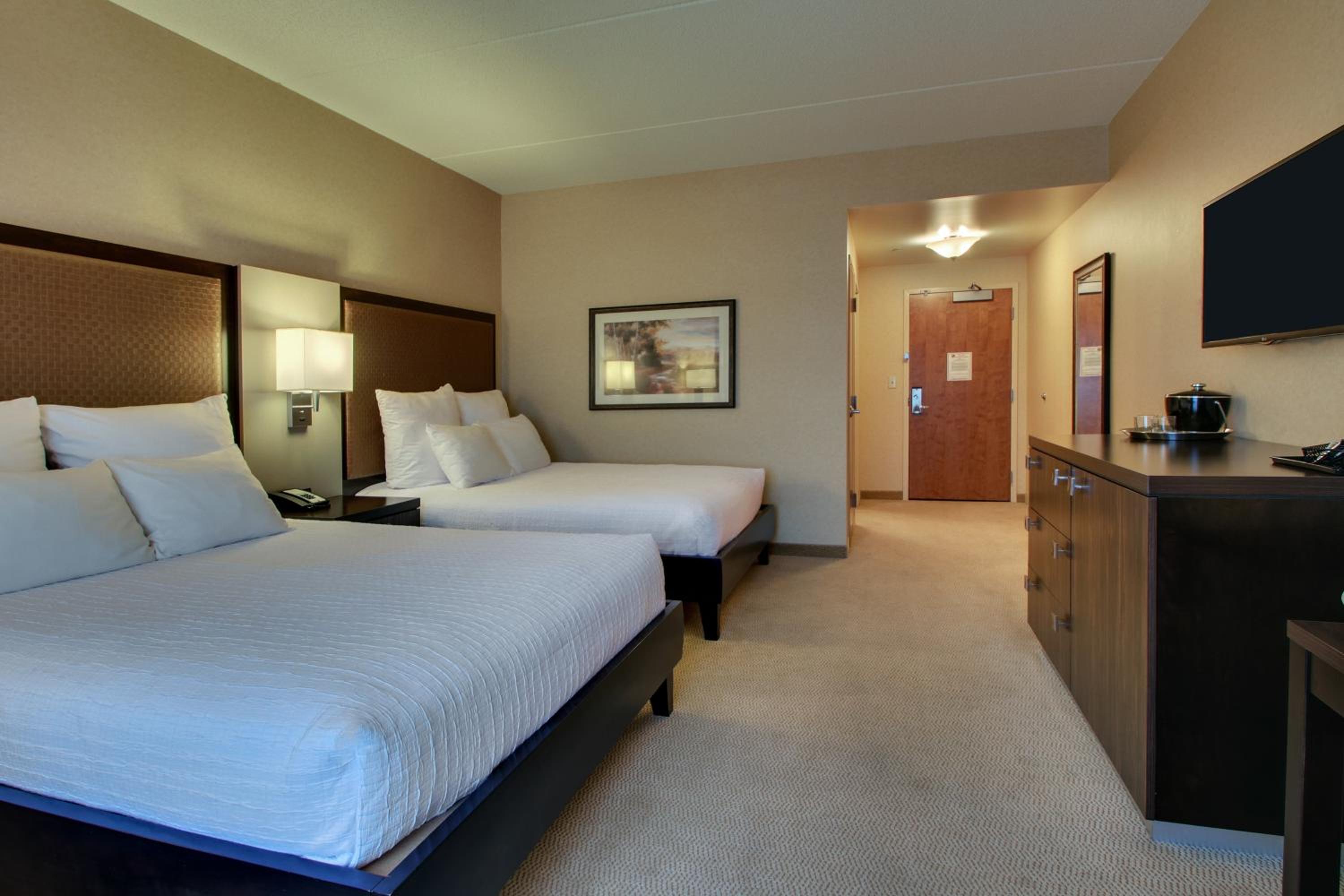 The Inn at Charles Town / Hollywood Casino - Property Image 9
