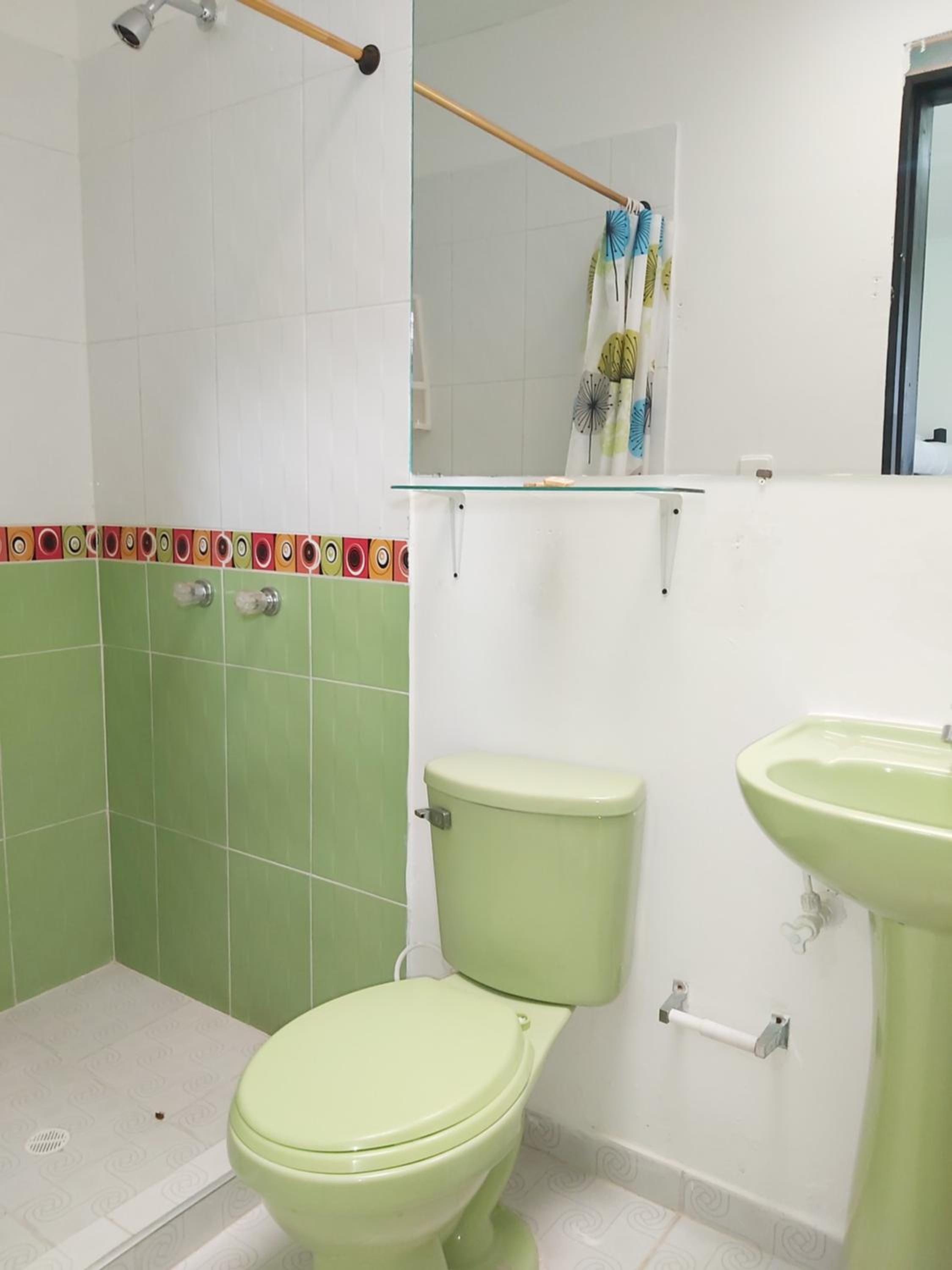Hostal y Camping Los Girasoles