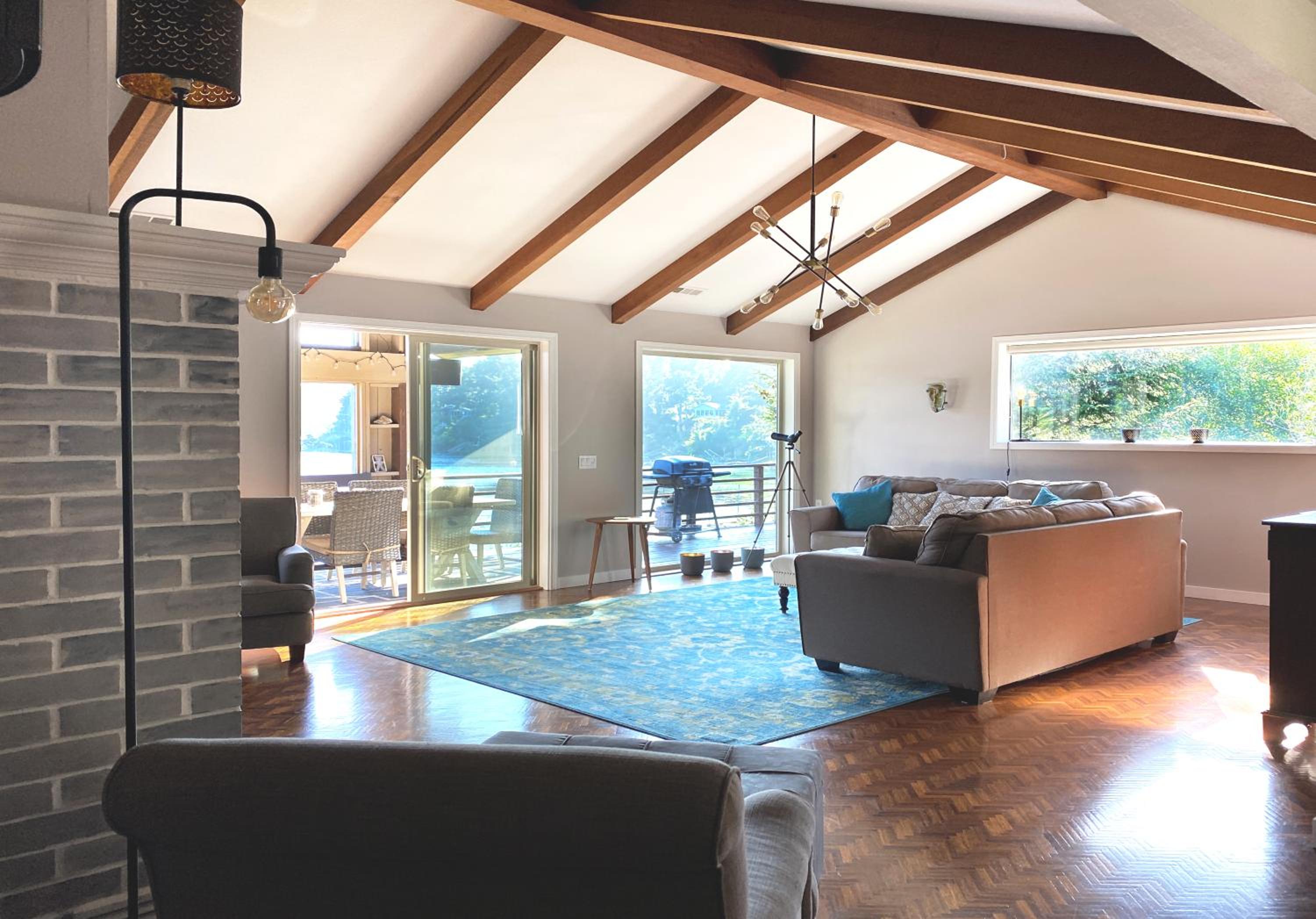 Floras Lake Getaway view 5