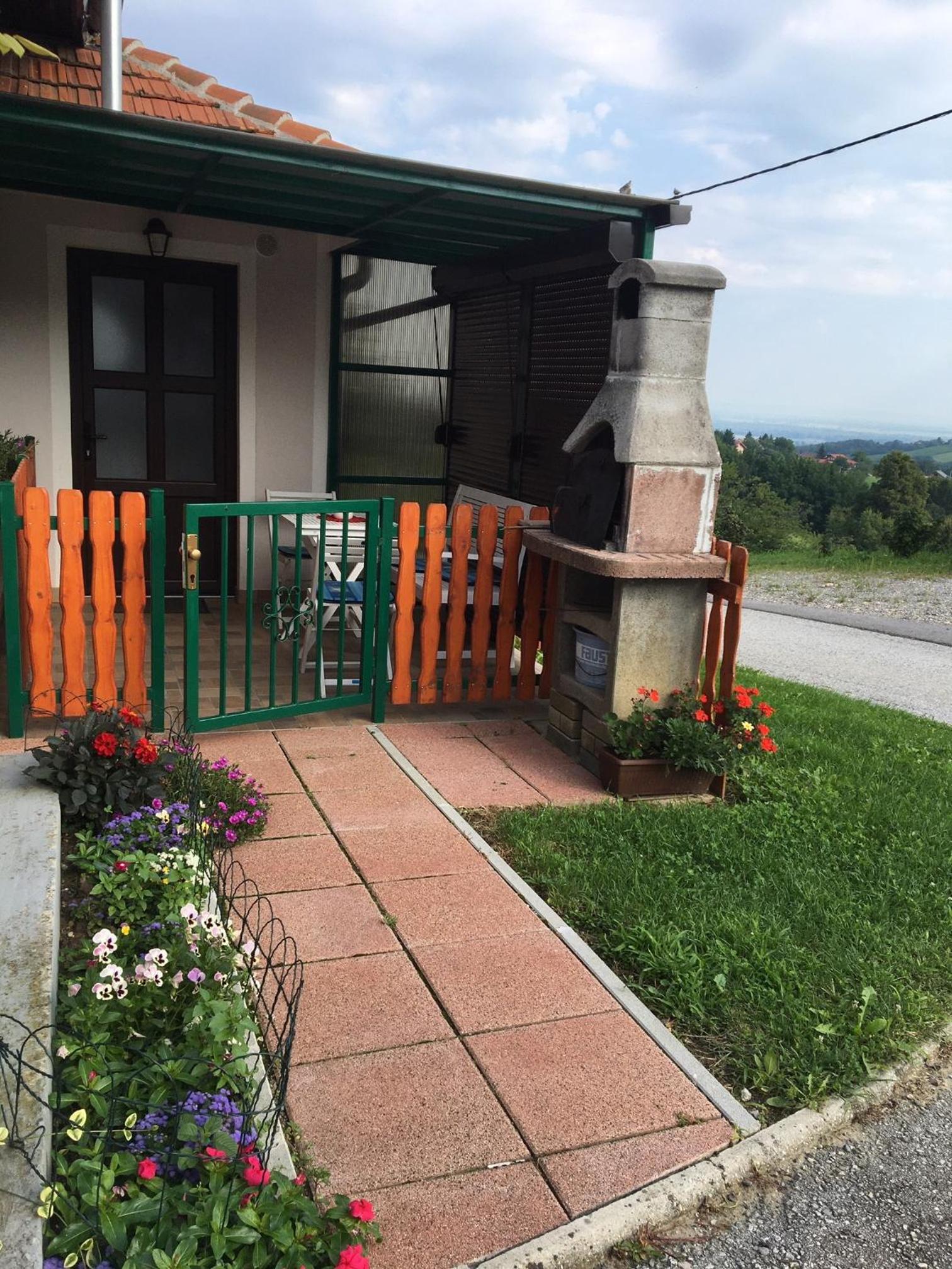 Holiday Home Mađerka view 3