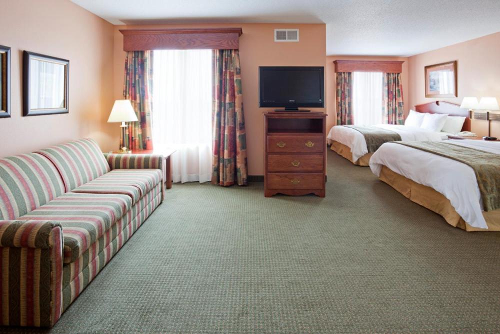 Sheboygan Vacations - GrandStay Hotel  Suites Downtown Sheboygan - Property Image 3
