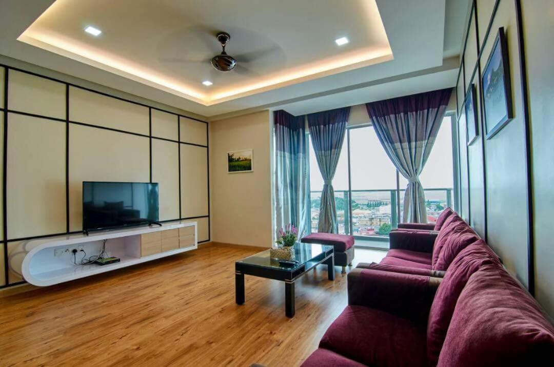 Sekinchan PaddyView Homestay 高楼 看稻田 阳台民宿