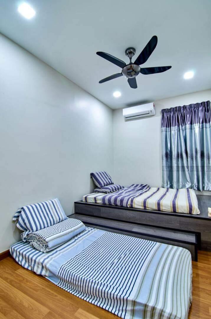 Sekinchan PaddyView Homestay 高楼 看稻田 阳台民宿
