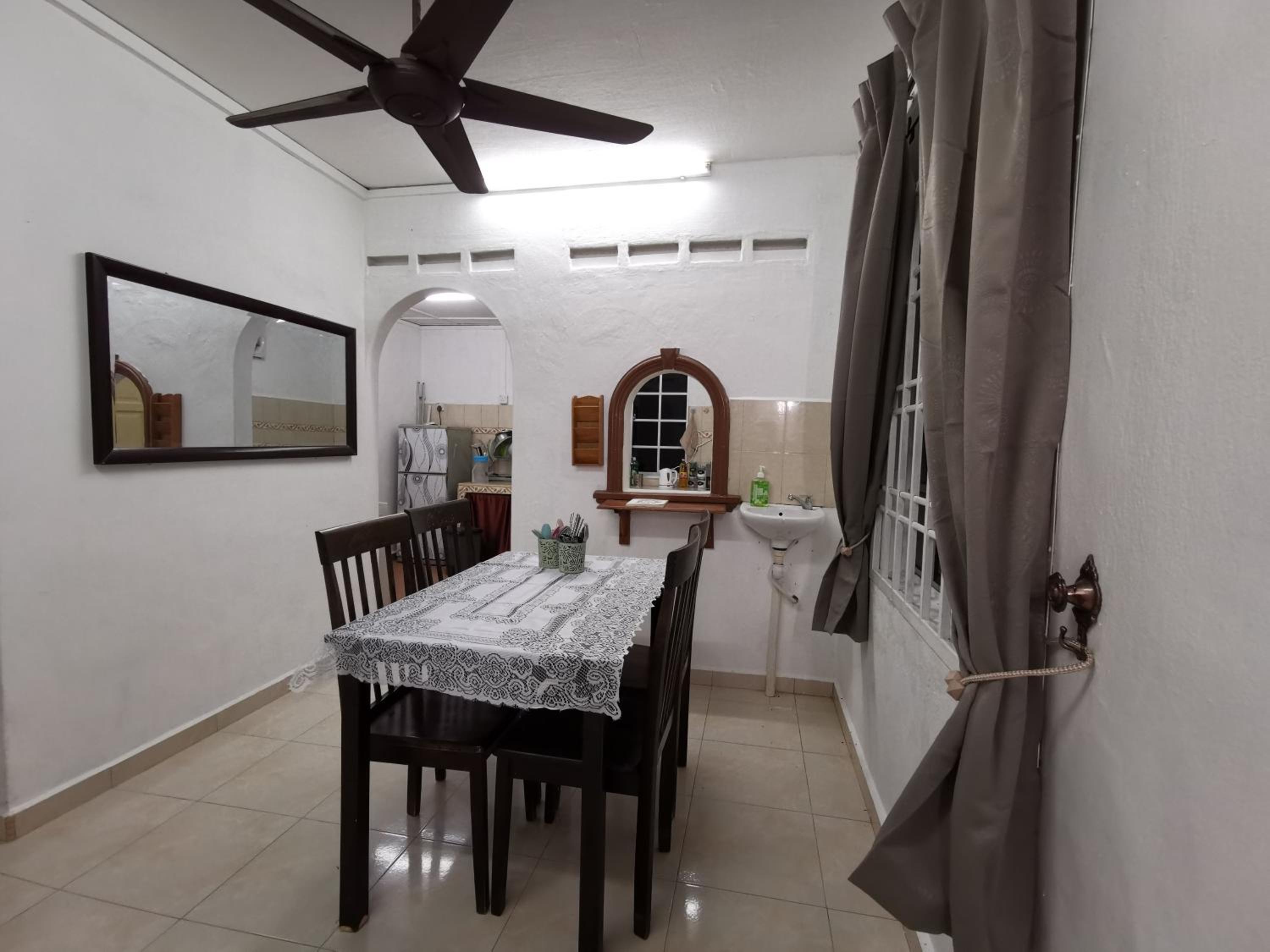 Sri Makmur Pontian Homestay photo 2