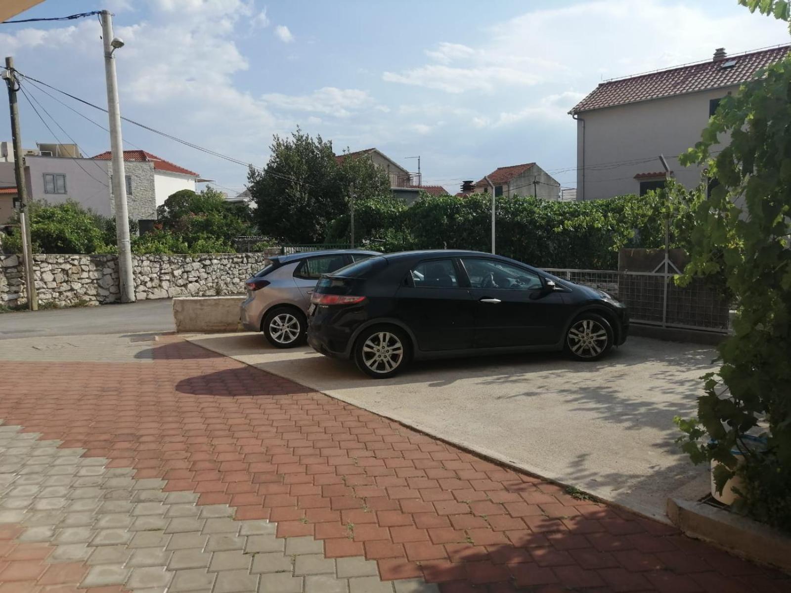 Photo 33