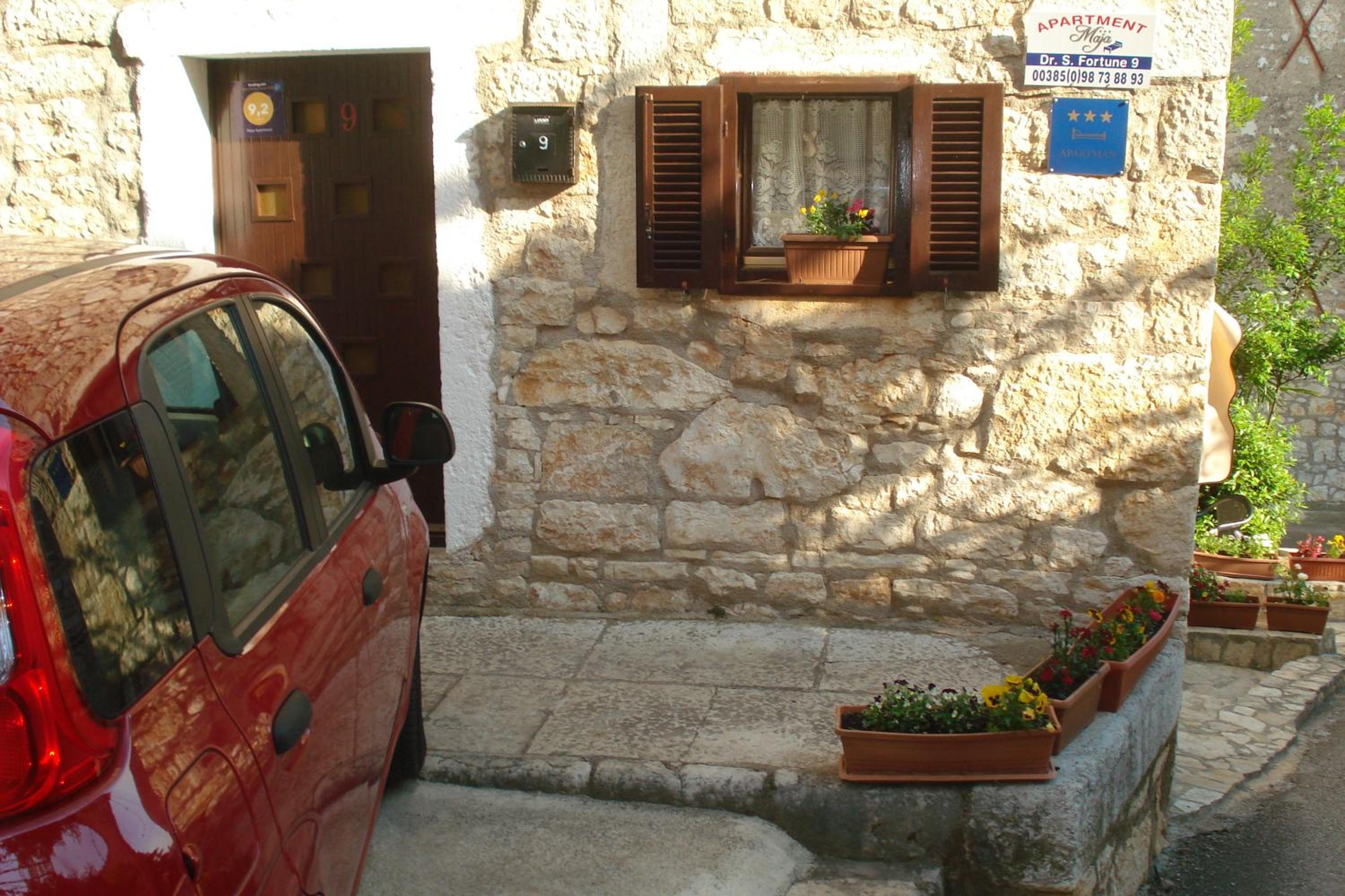 Maja Apartment