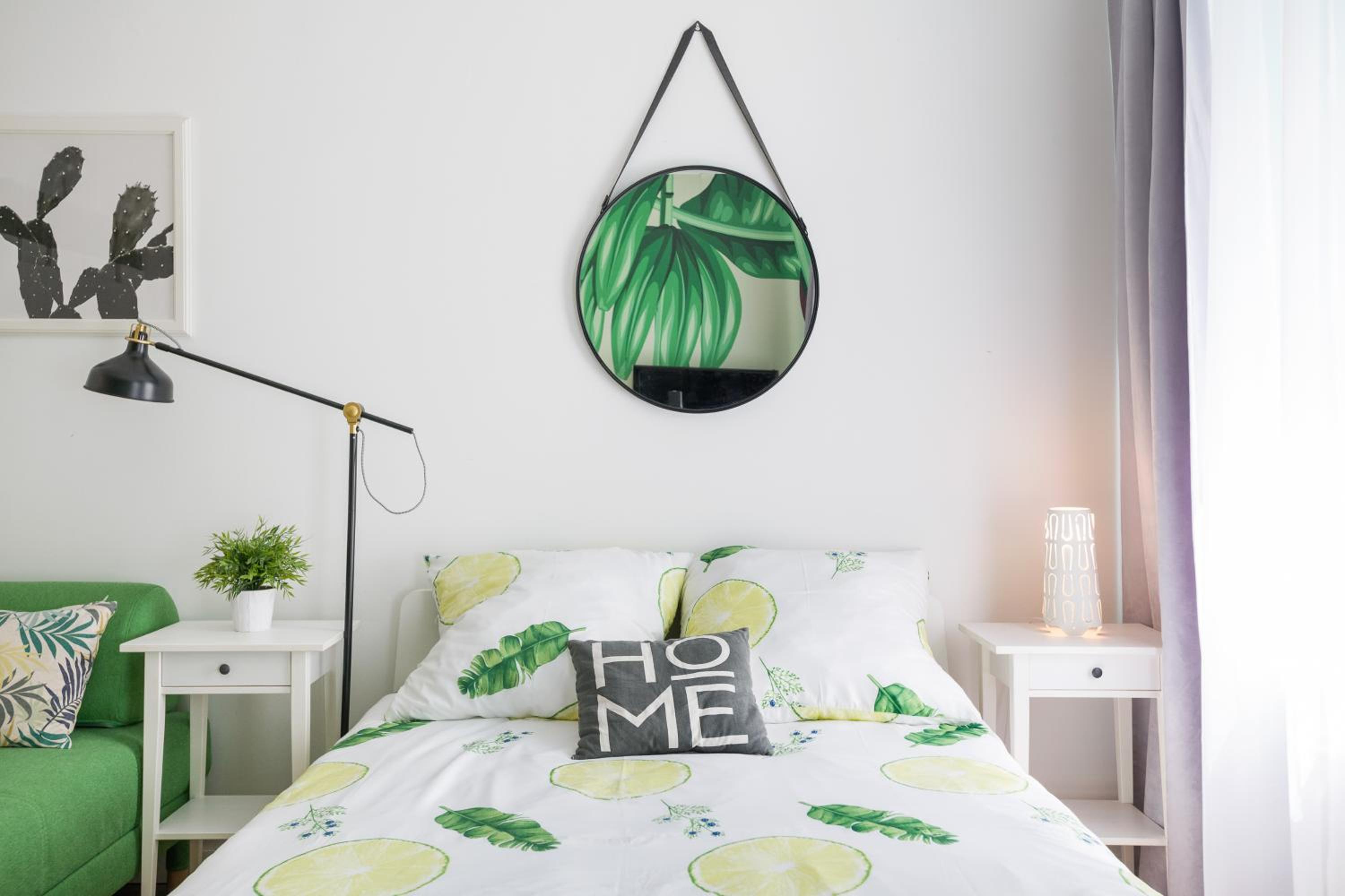Cozy modern STUDIO GREEN APARTMENT in Old Town view 4
