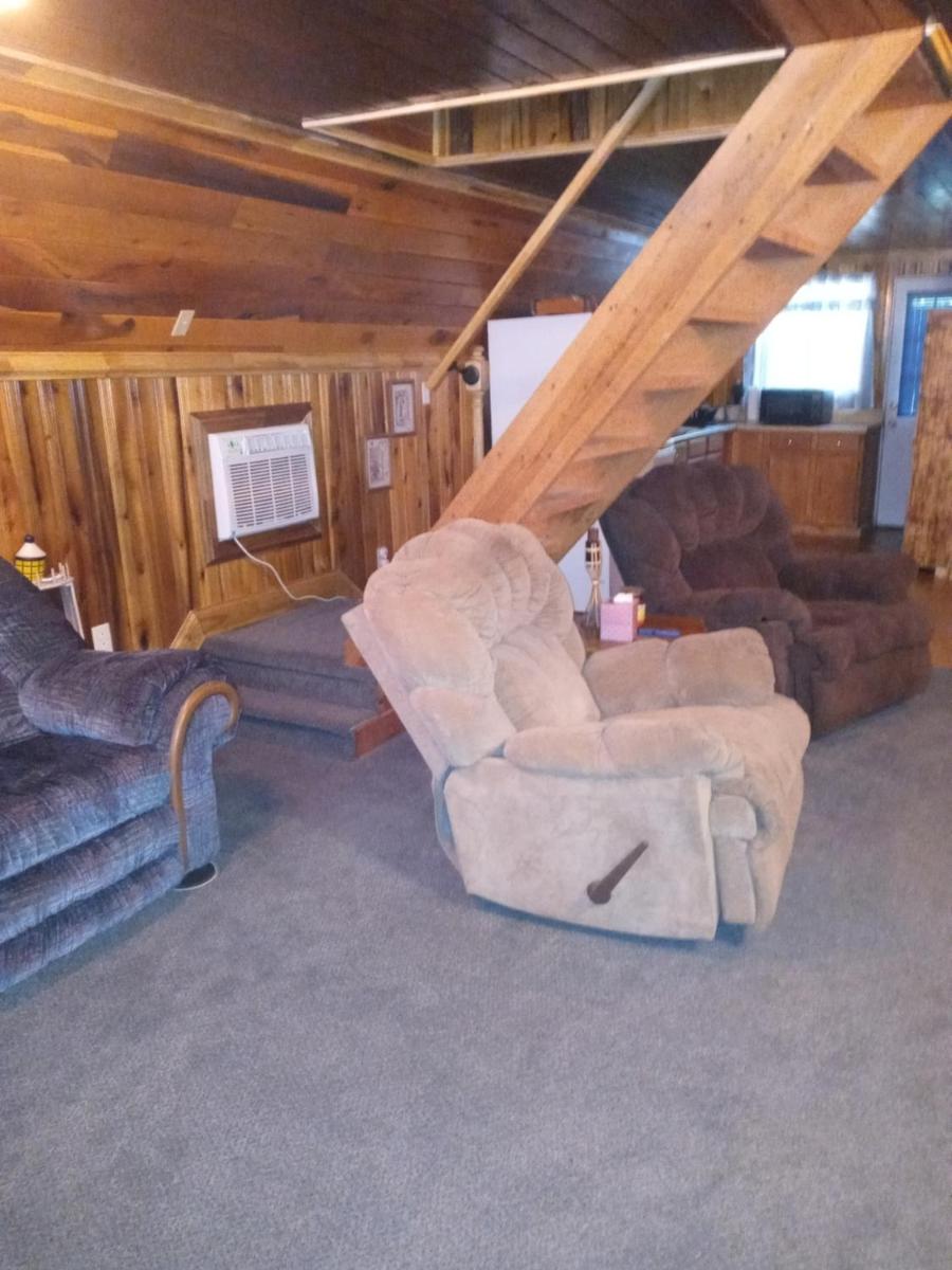 Tranquil Oaks Cabin view 3