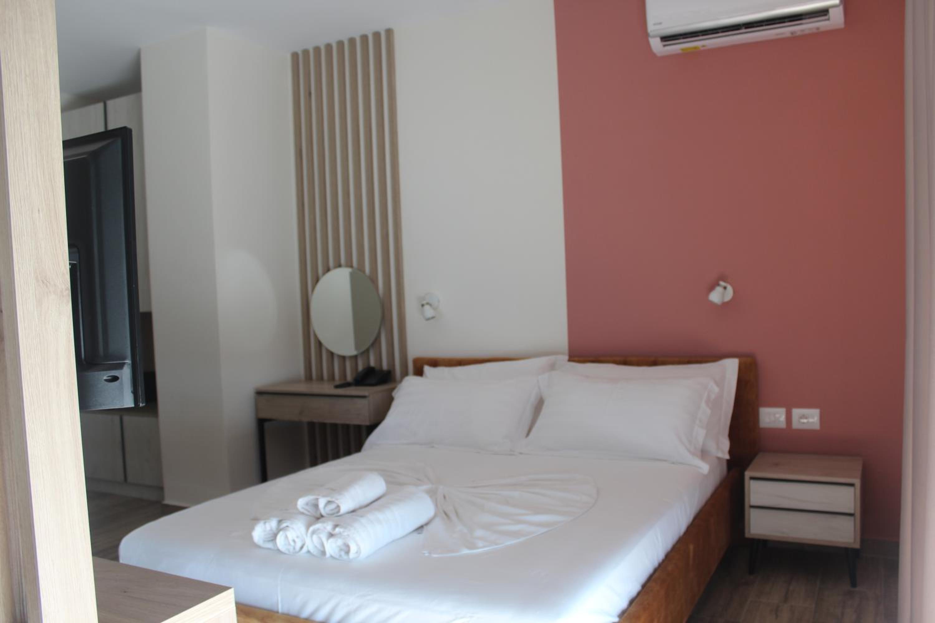 Hotel Triumf Shengjin