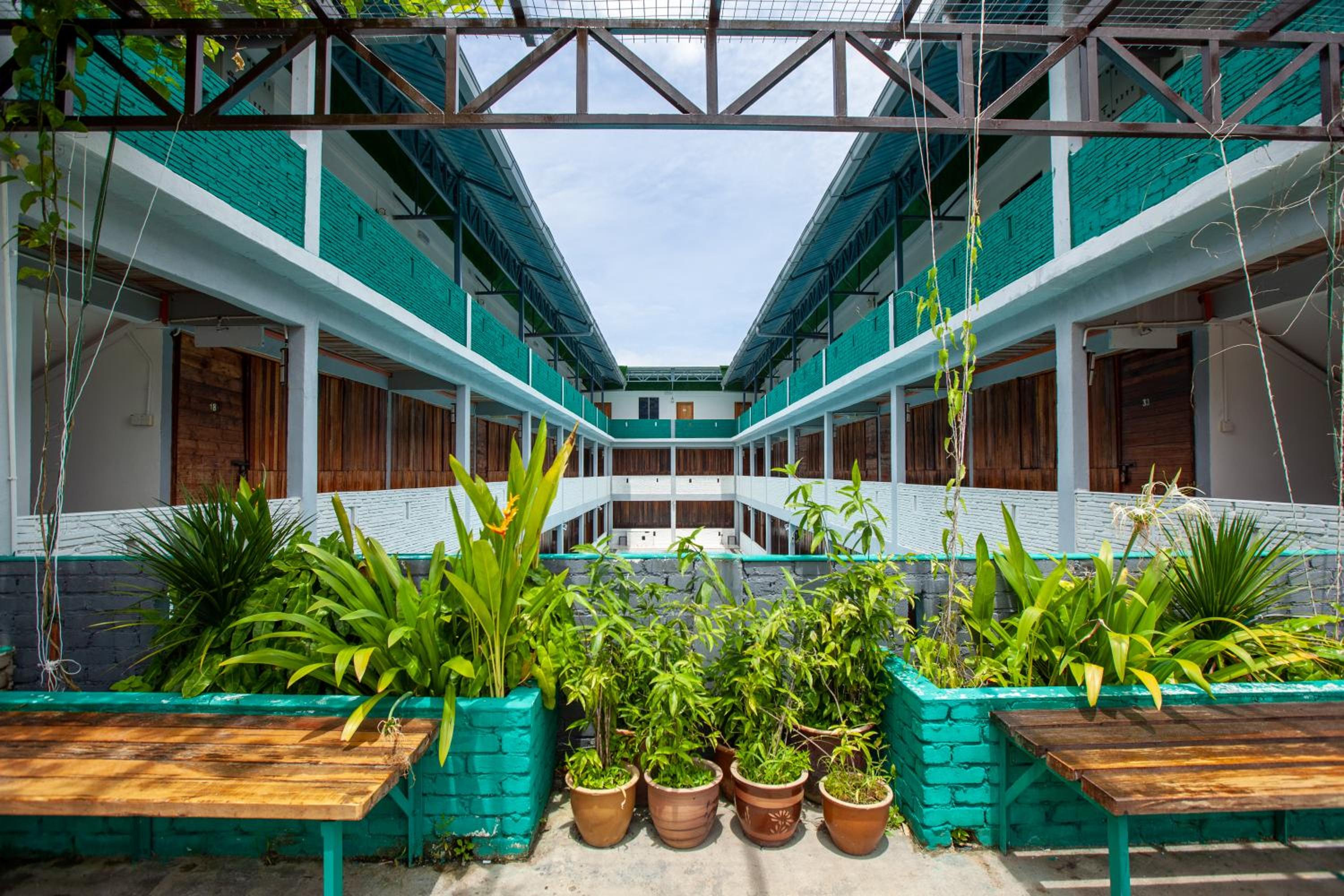 Joe Fisherman Inn