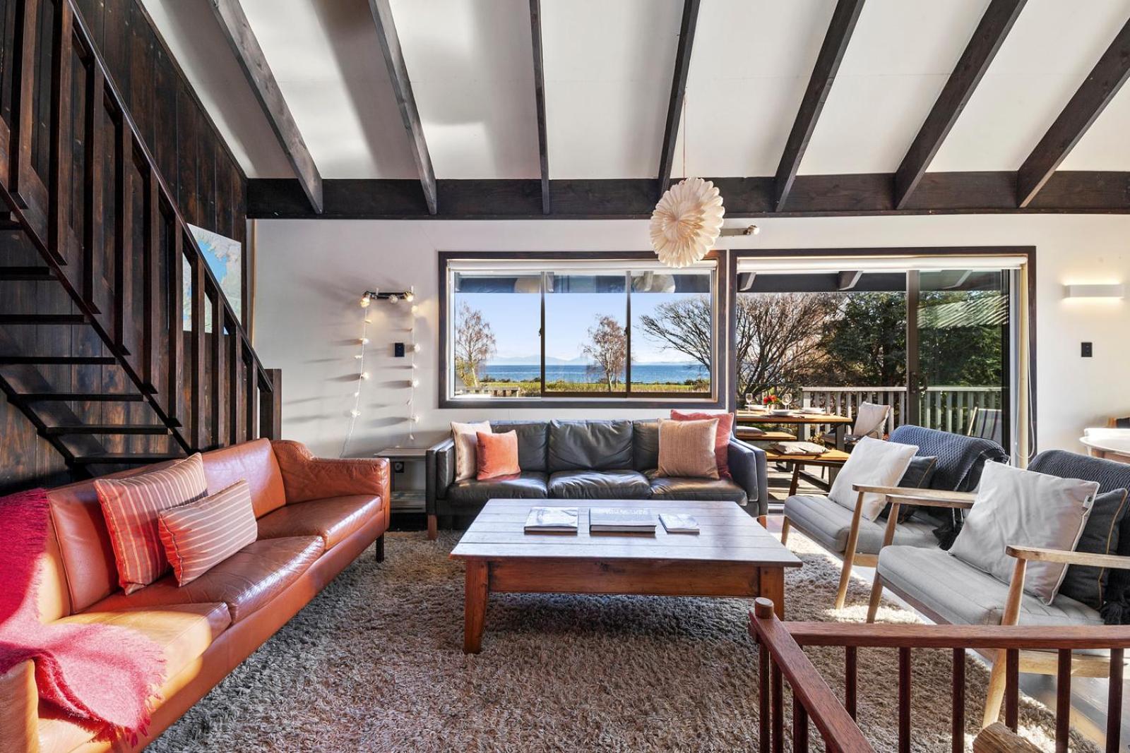 Chalet Mahuta - Five Mile Bay Holiday Home view 2