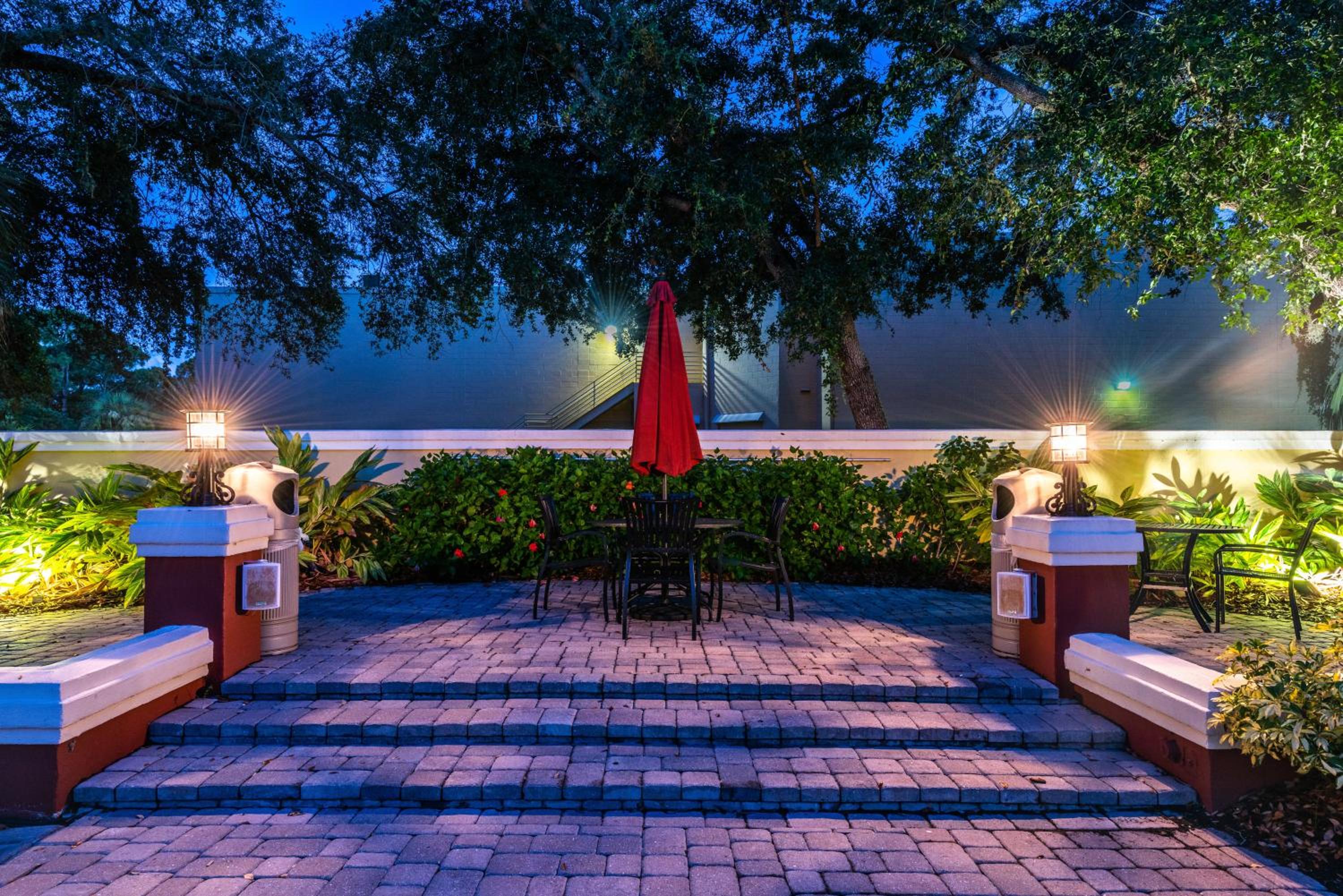 Holiday Inn Express Hotel  Suites Bradenton West, an IHG Hotel - Property Image 3