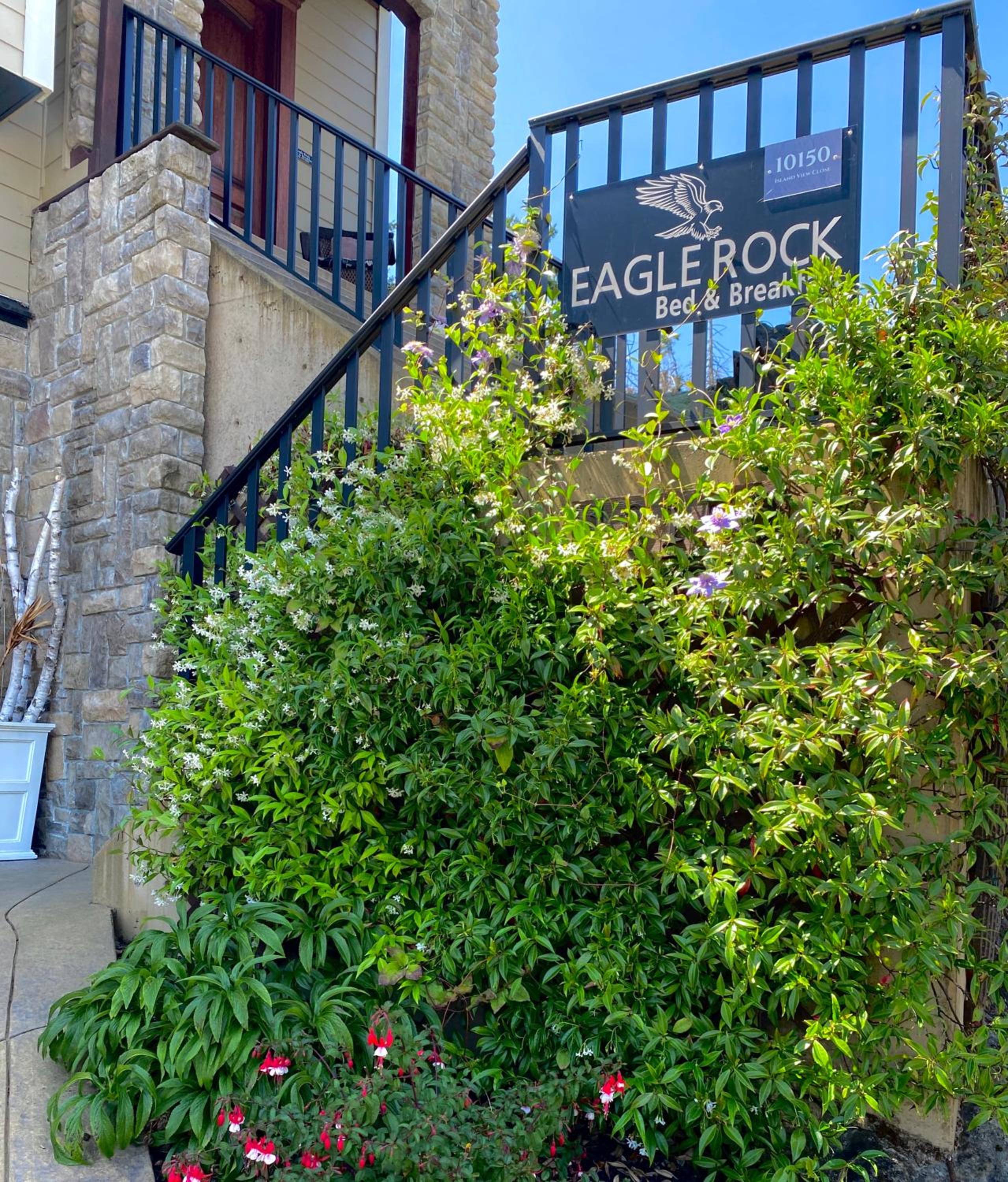 Eagle Rock Bed and Breakfast