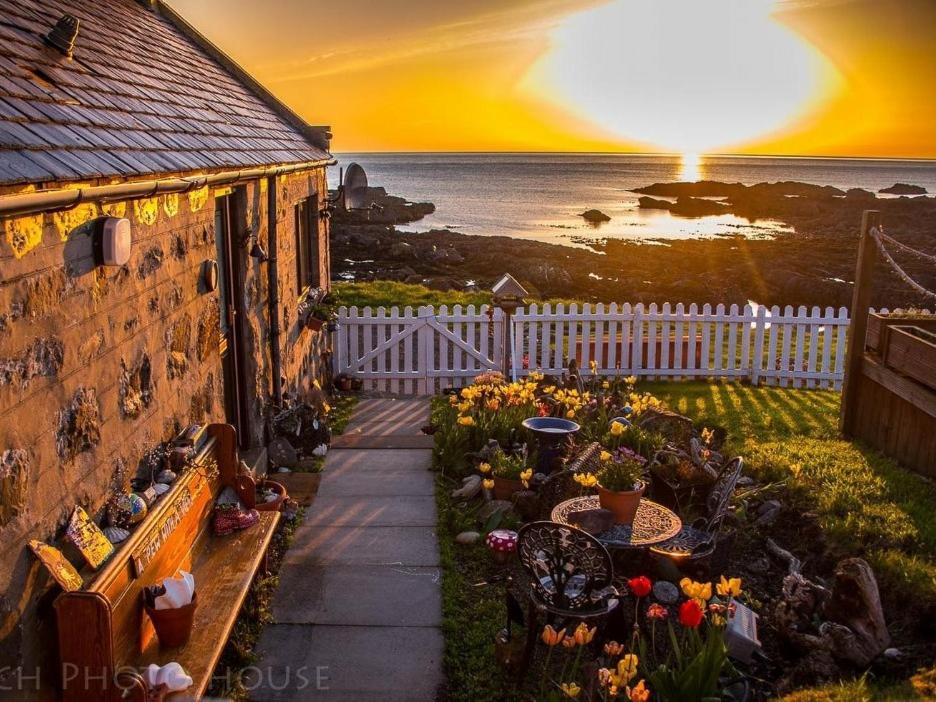 Pew with a View - Seafront Cottages