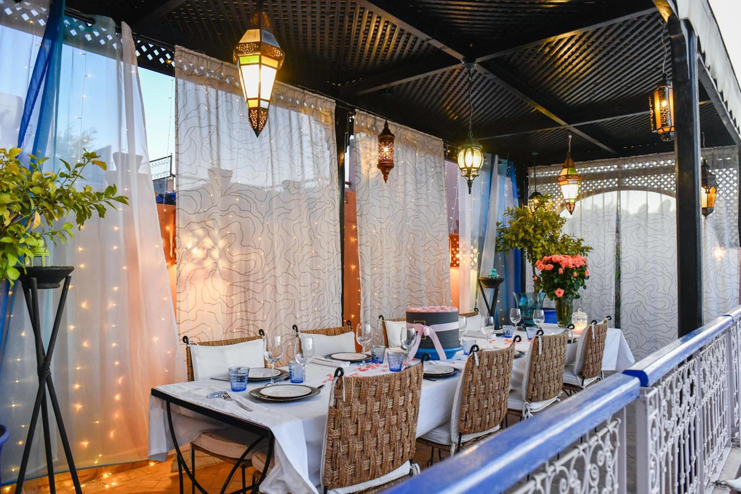 dining