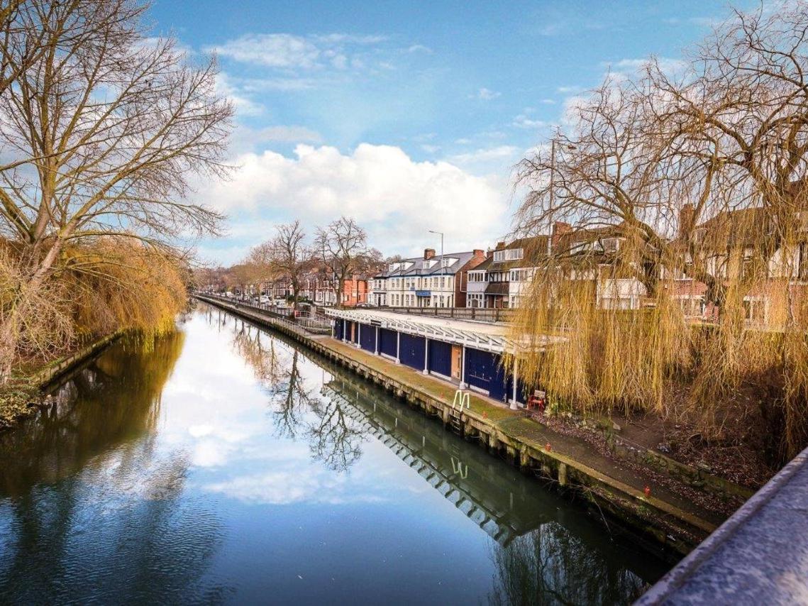 1 Riverside Apartments view 2