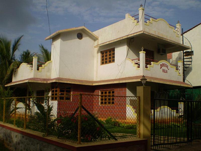 Photo 8