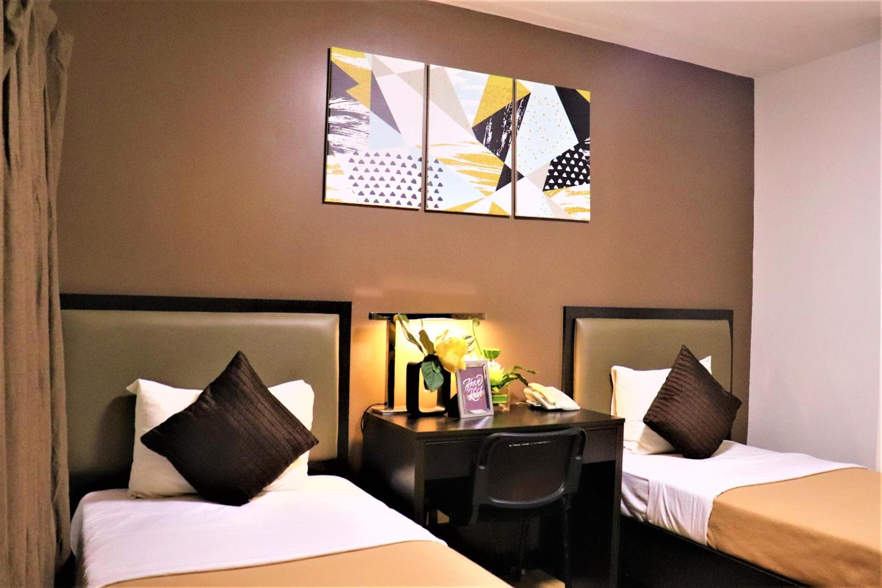 The Studio 18 Residences photo 4