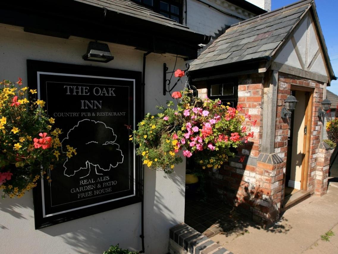 The Oak Inn Staplow view 2