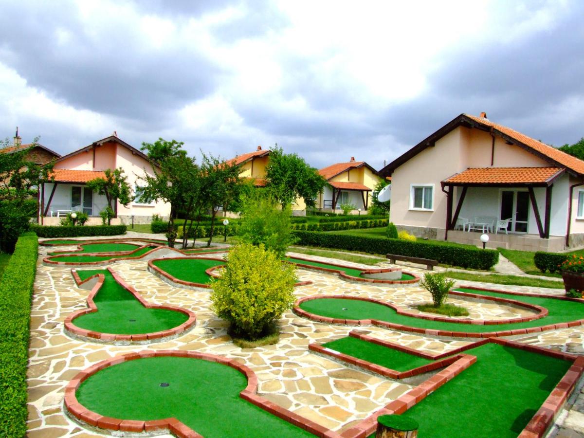 Sunny Hills Villas