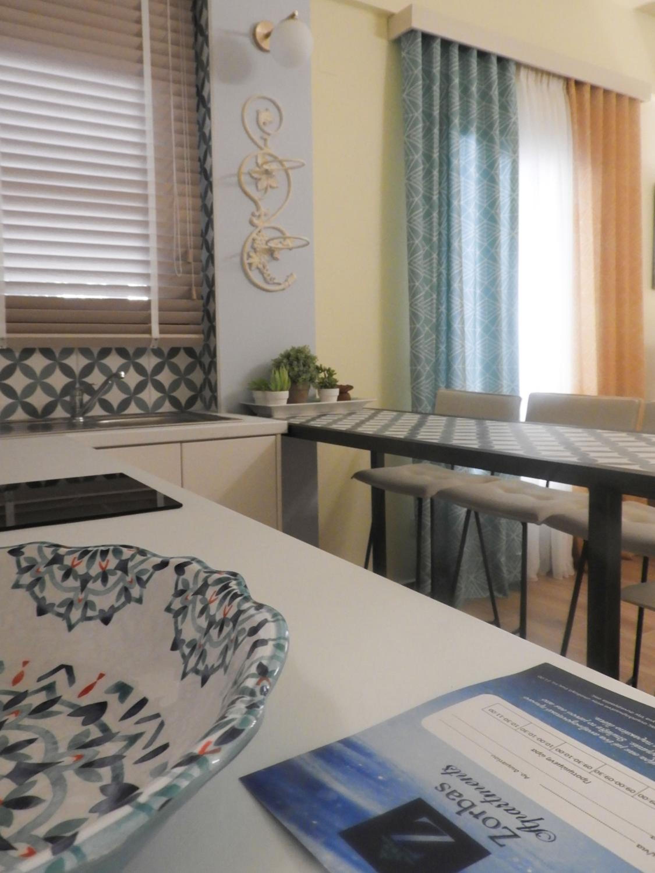 Zorbas Apartments