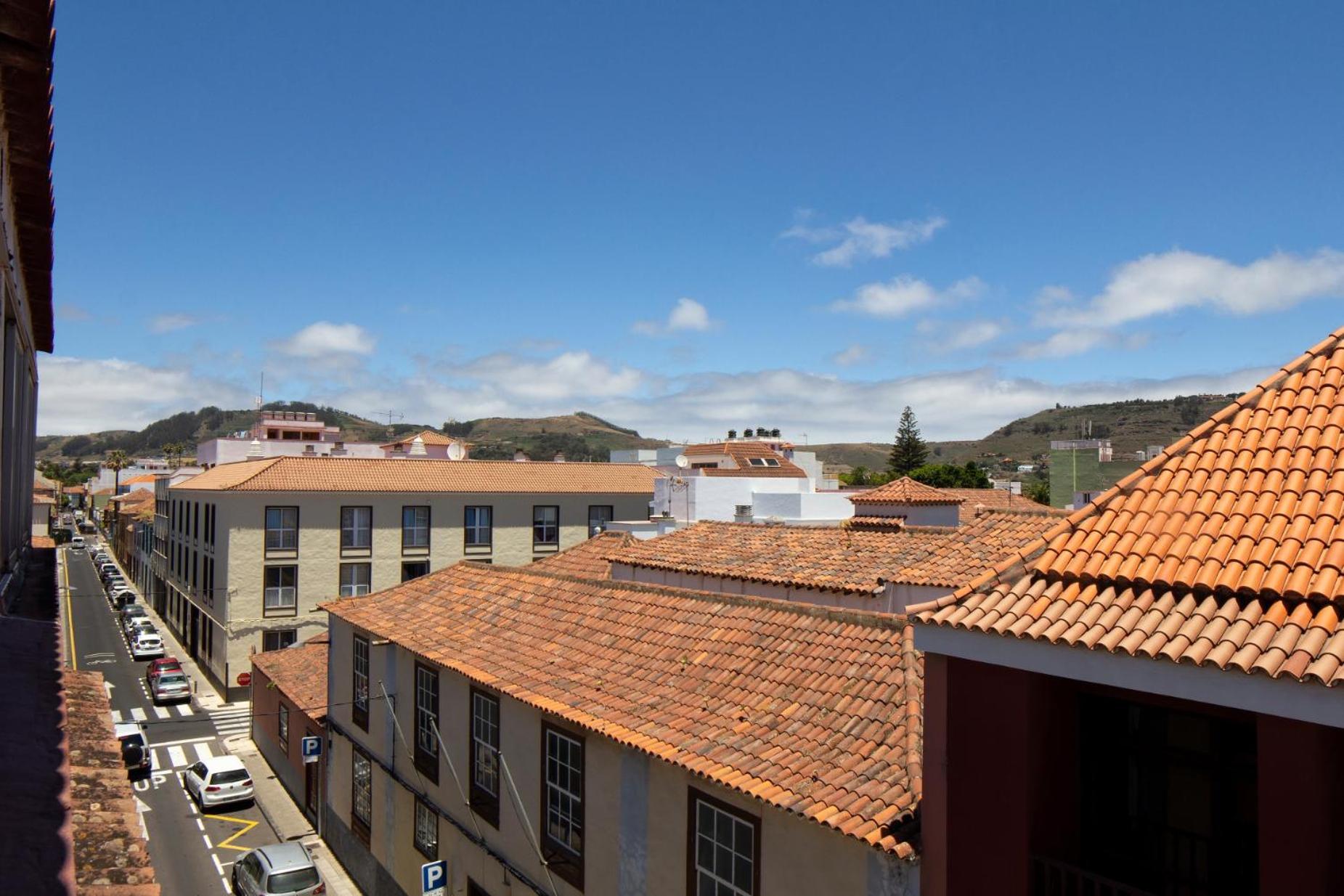 Old town loft apartment with parking view 3