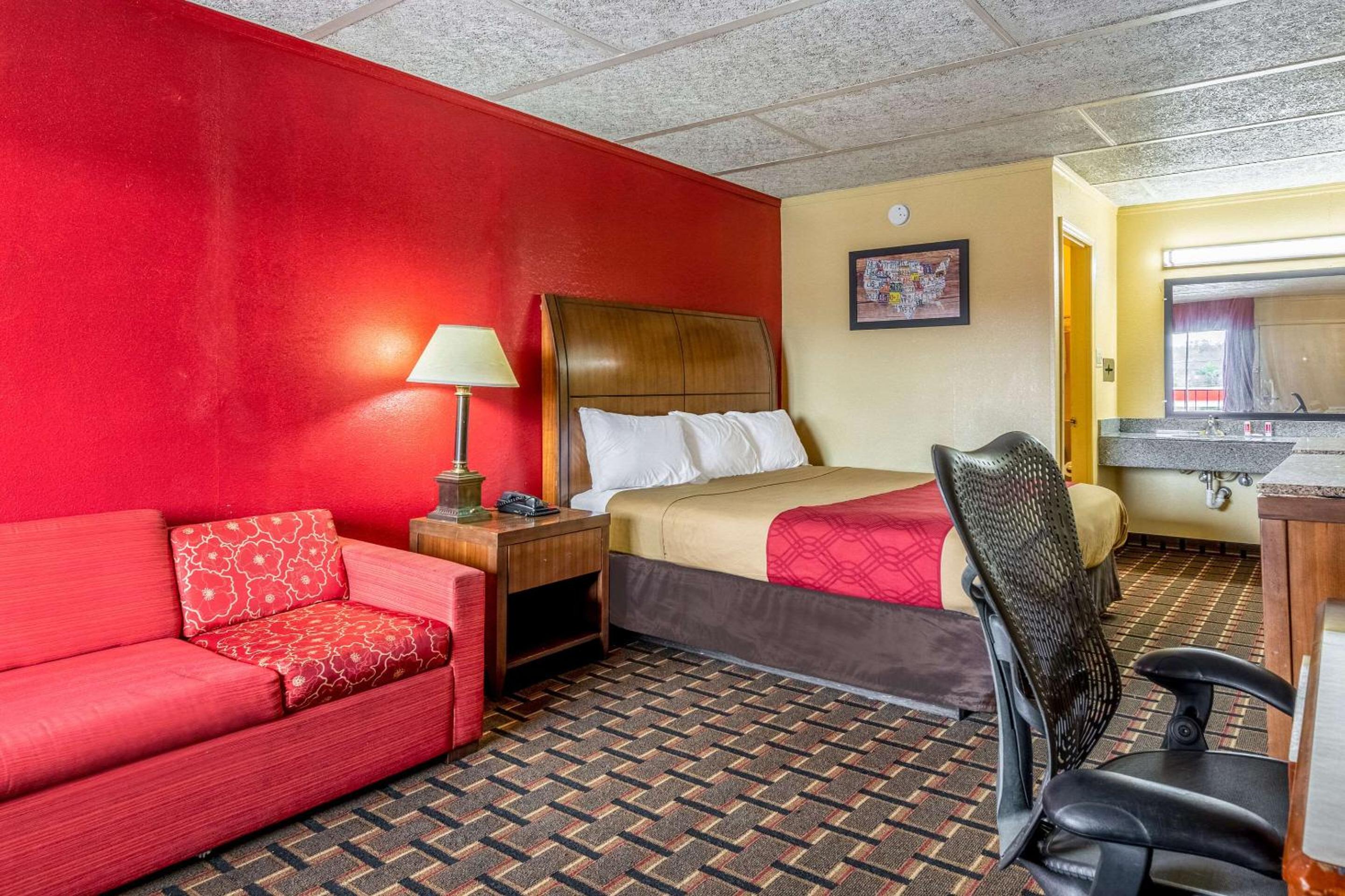 Econo Lodge Charlotte Airport Area 3