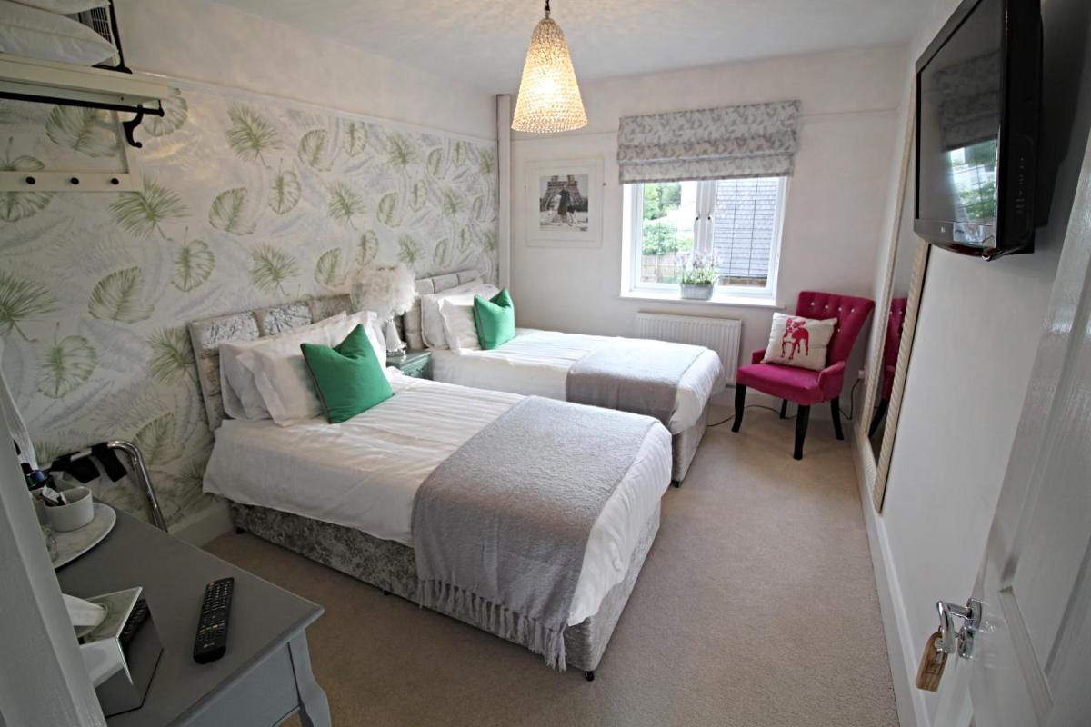 Stay at No. 2, photo 19