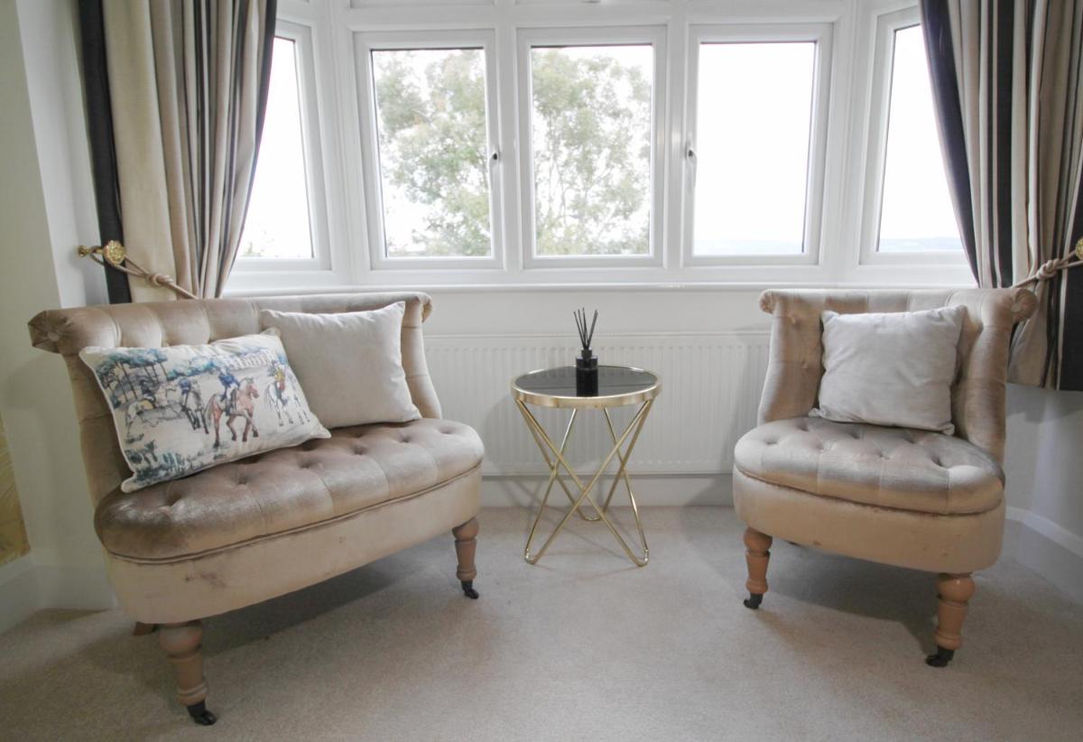 Stay at No. 2, photo 11