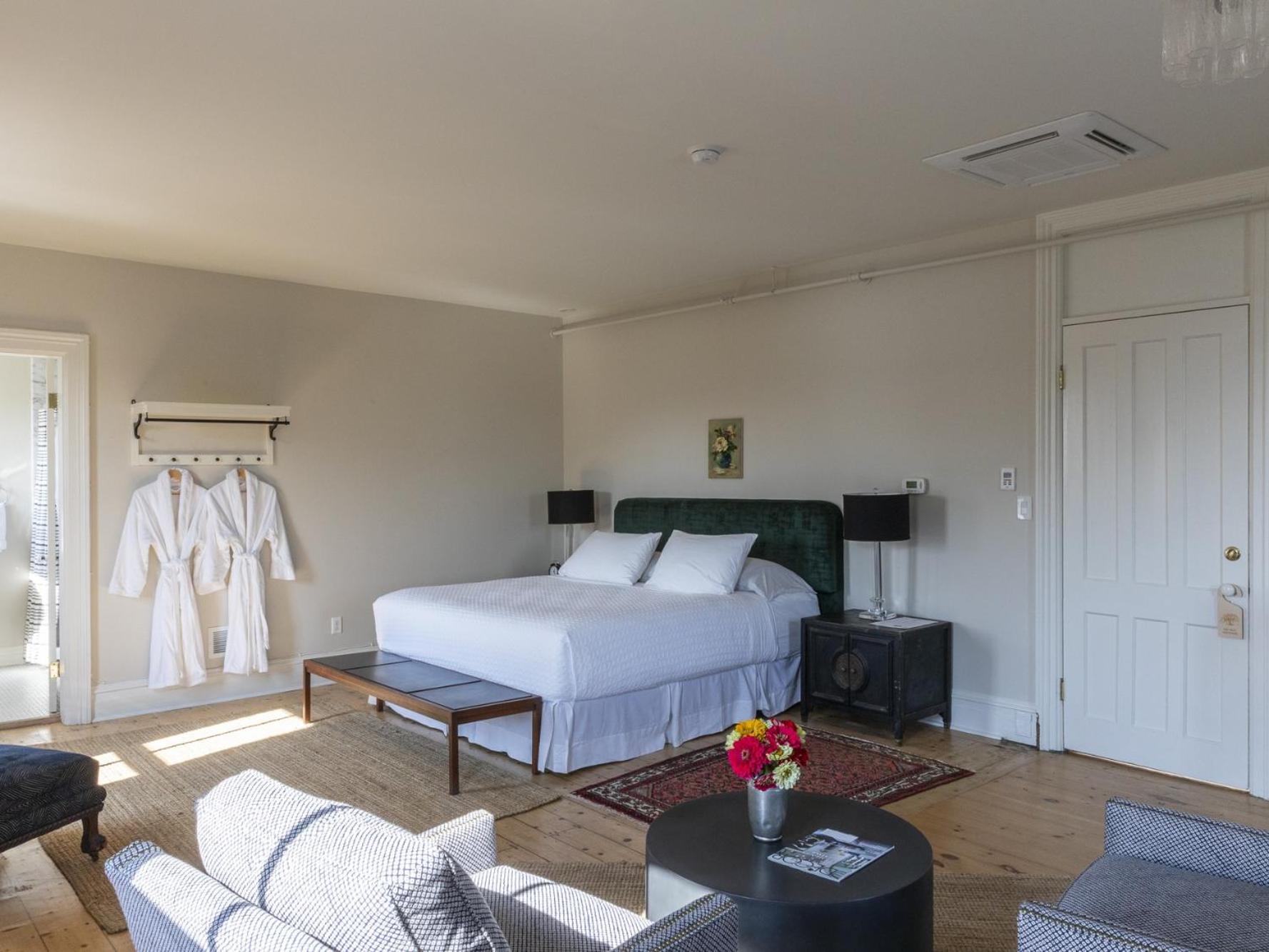Stewart House Hotel