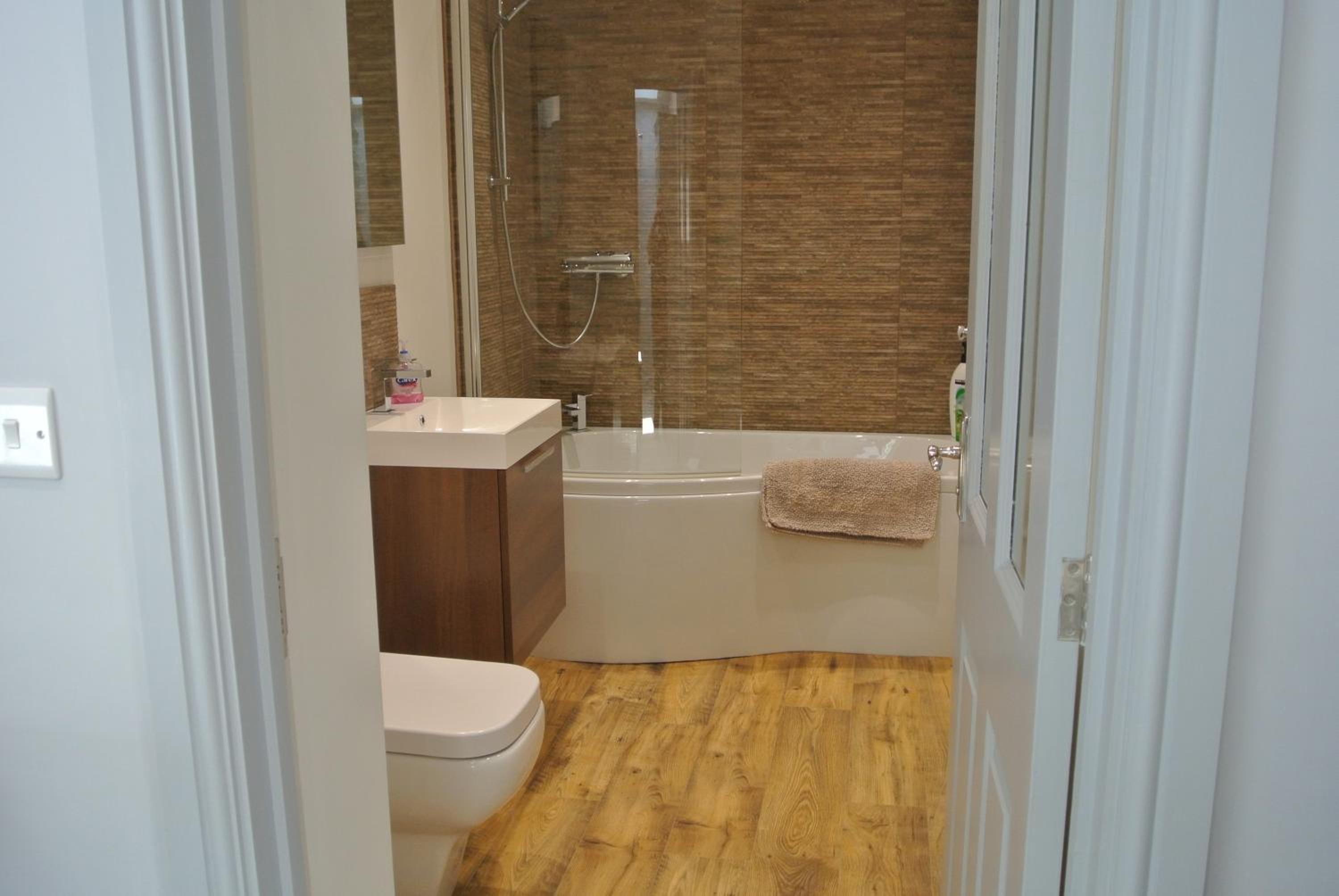 Higher Brockwell Annexe view 3