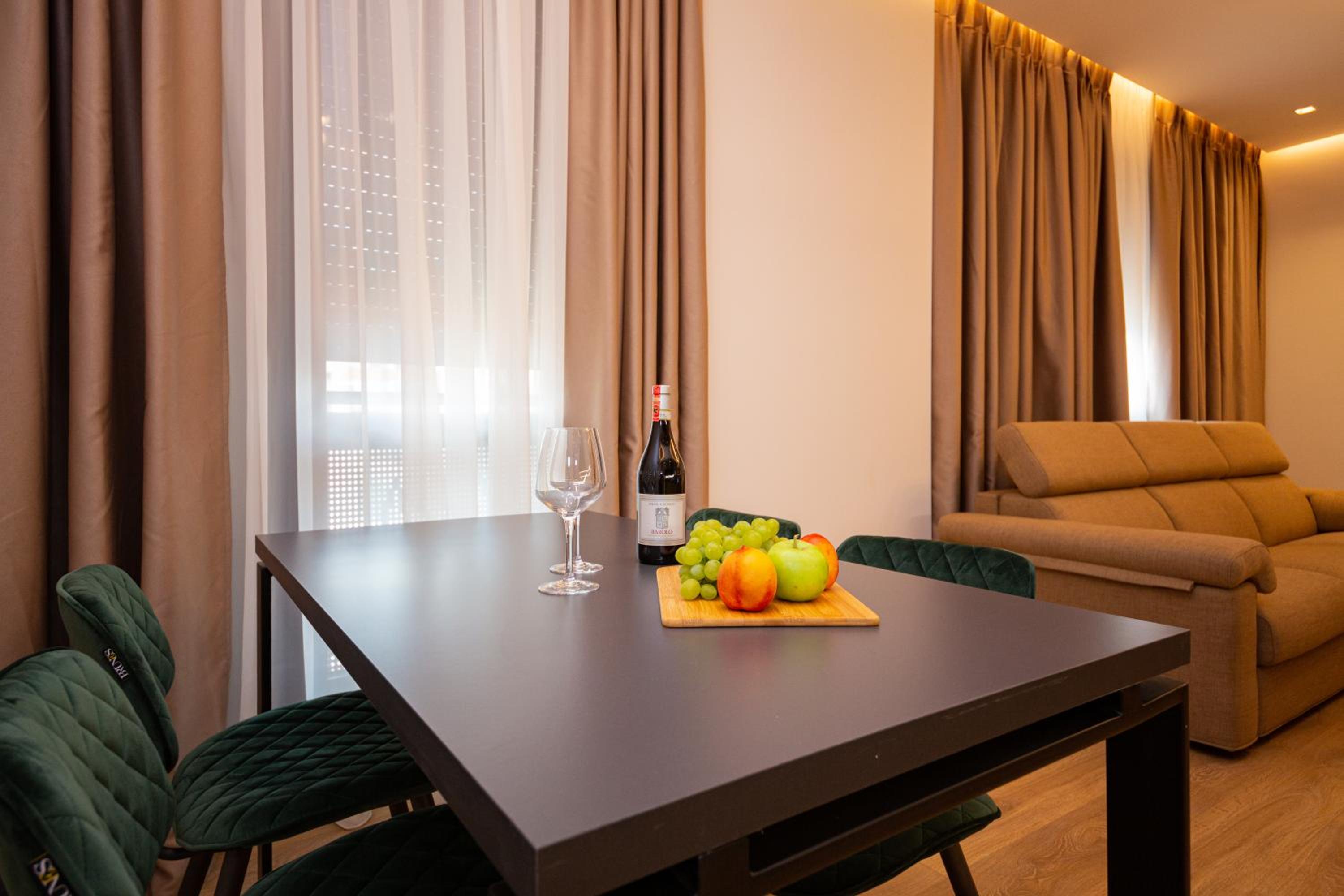 Central Chic Apartments