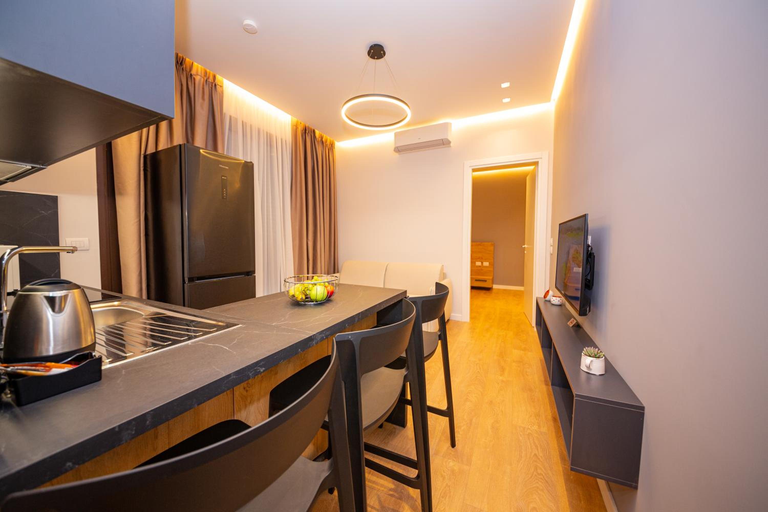 Central Chic Apartments