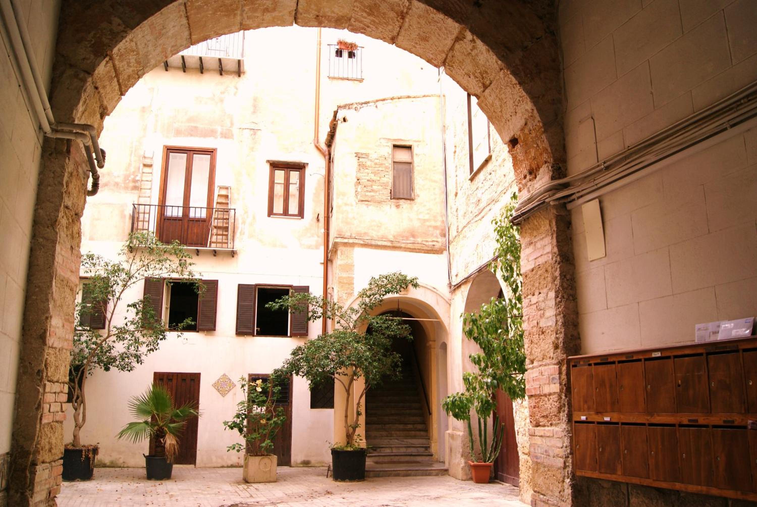 BeeClaire Guest House view 2