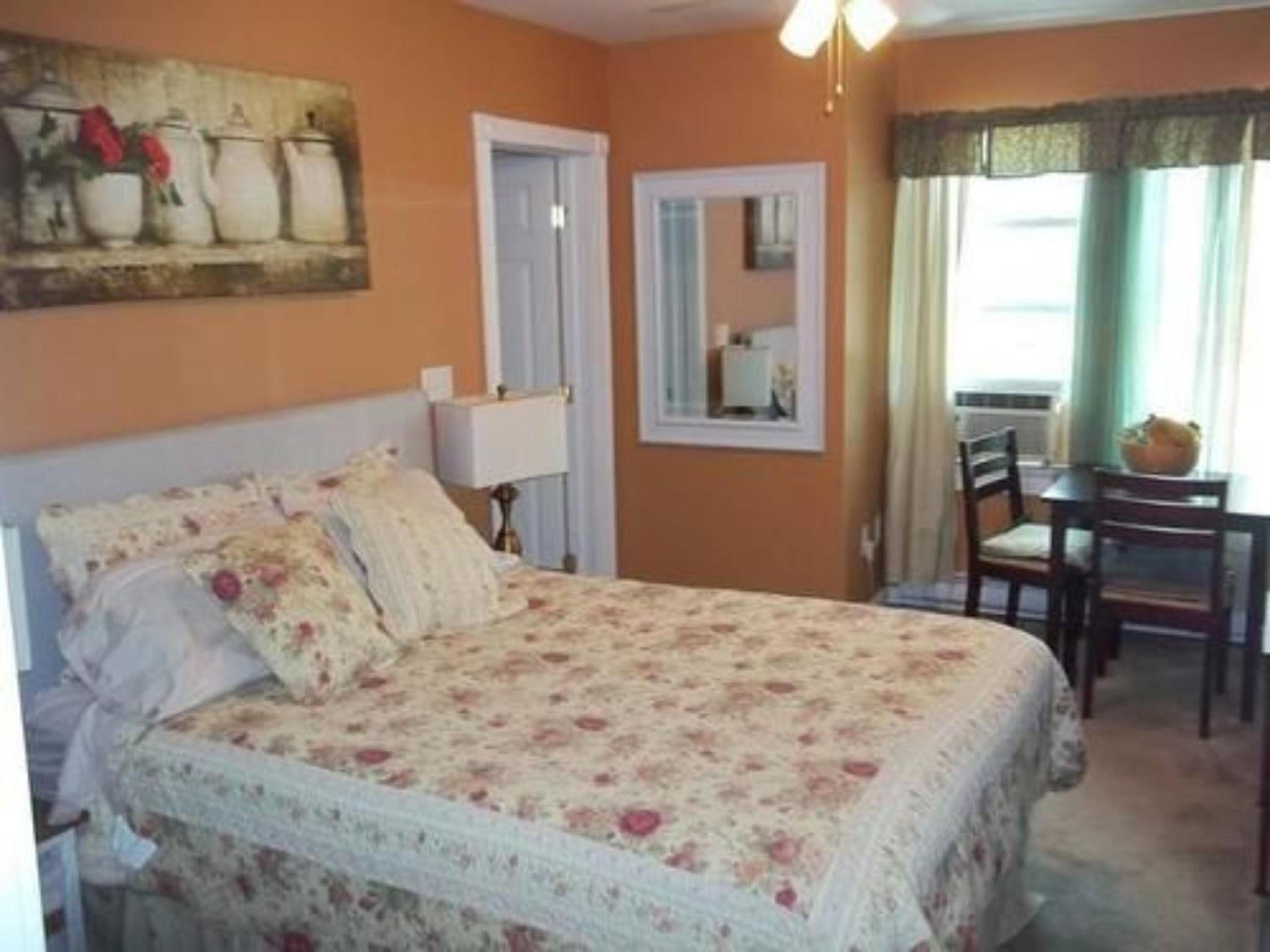 Tin Brook Bed Breakfast - Property Image 11