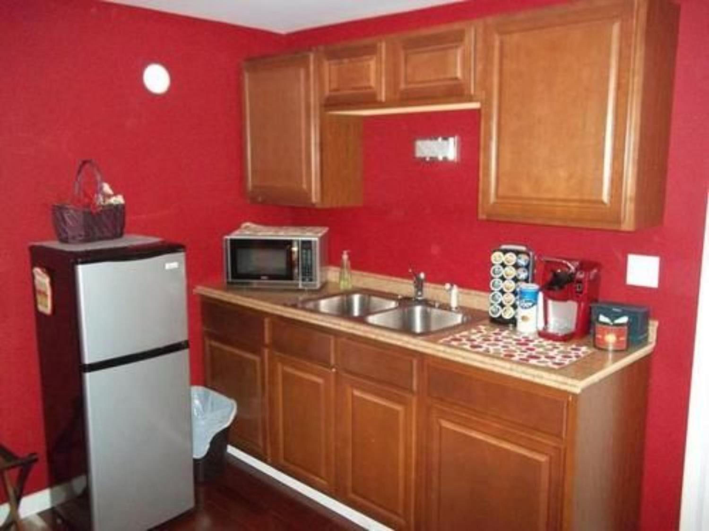 Tin Brook Bed Breakfast - Property Image 9