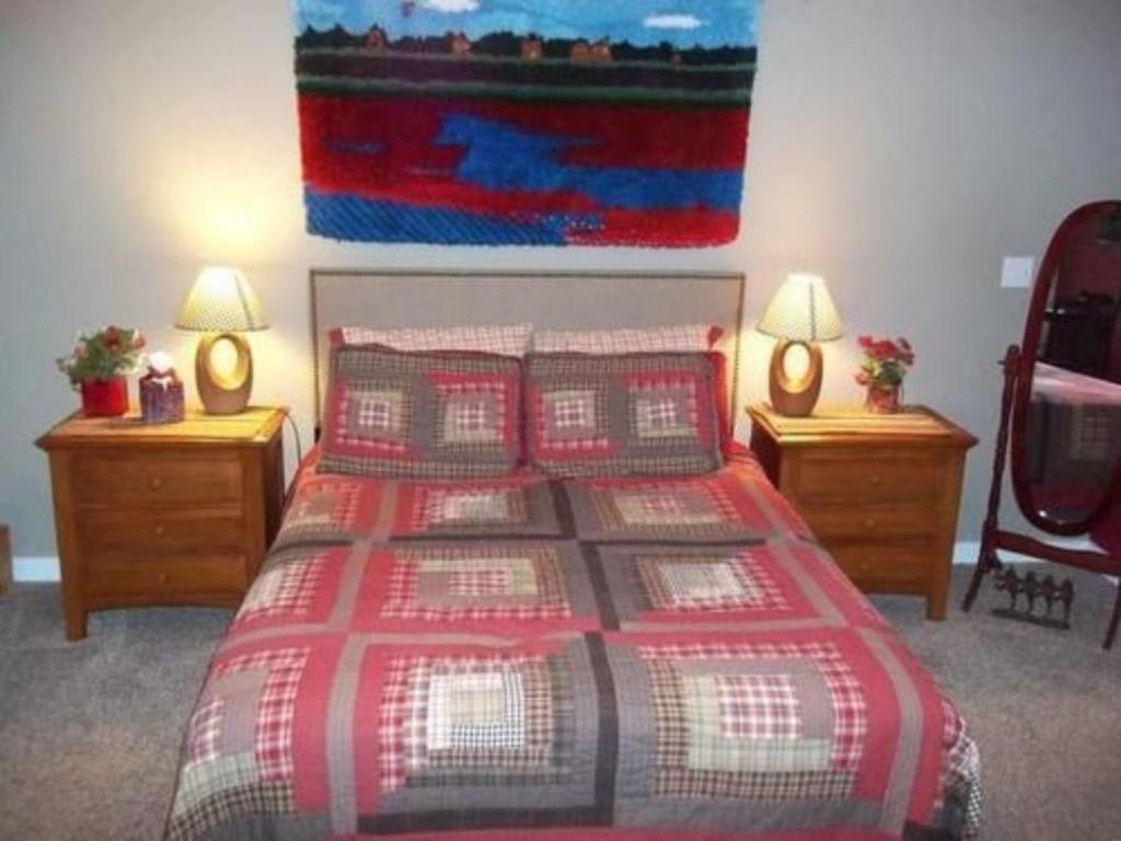 Tin Brook Bed Breakfast - Property Image 7