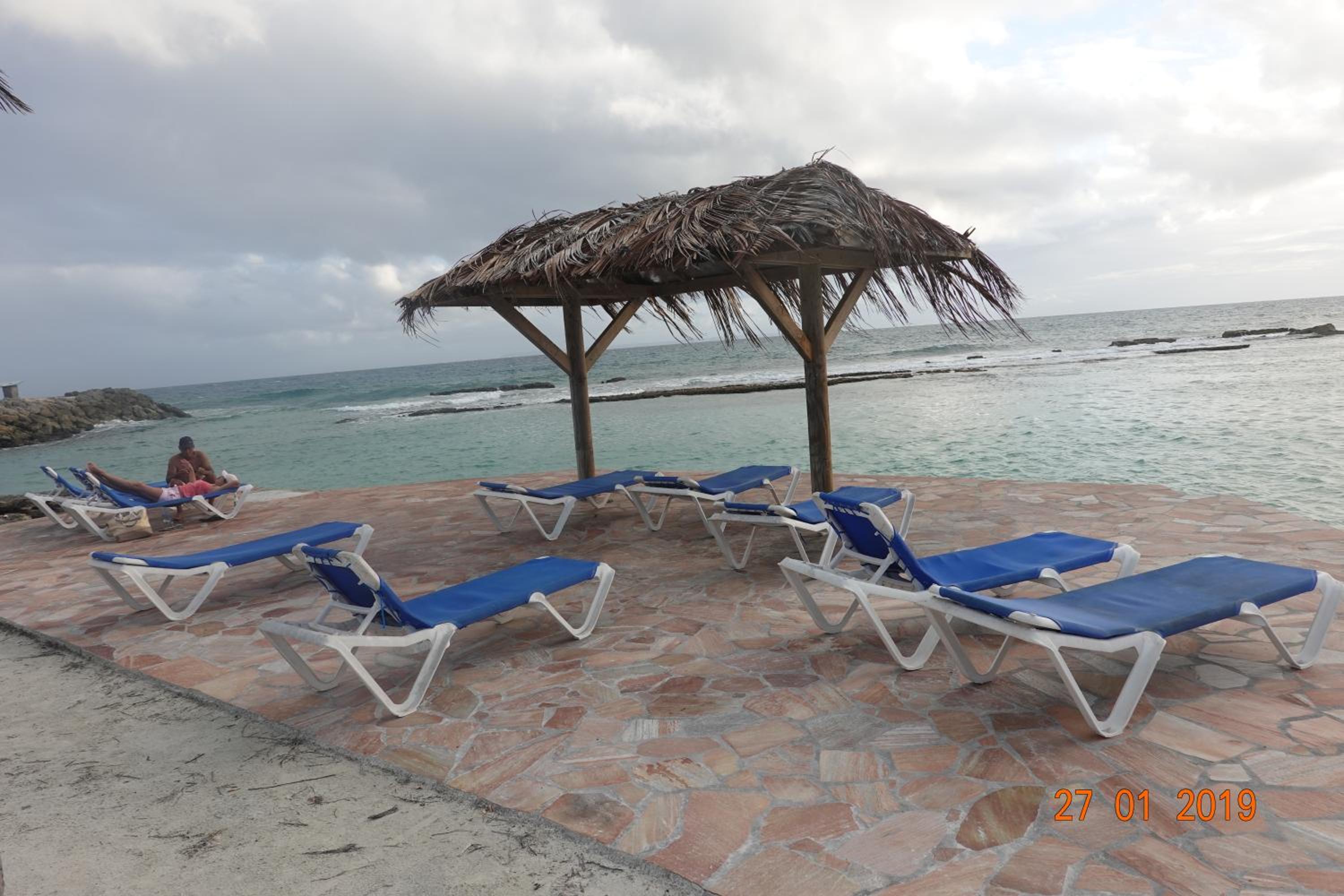 Touba Manga Beach
