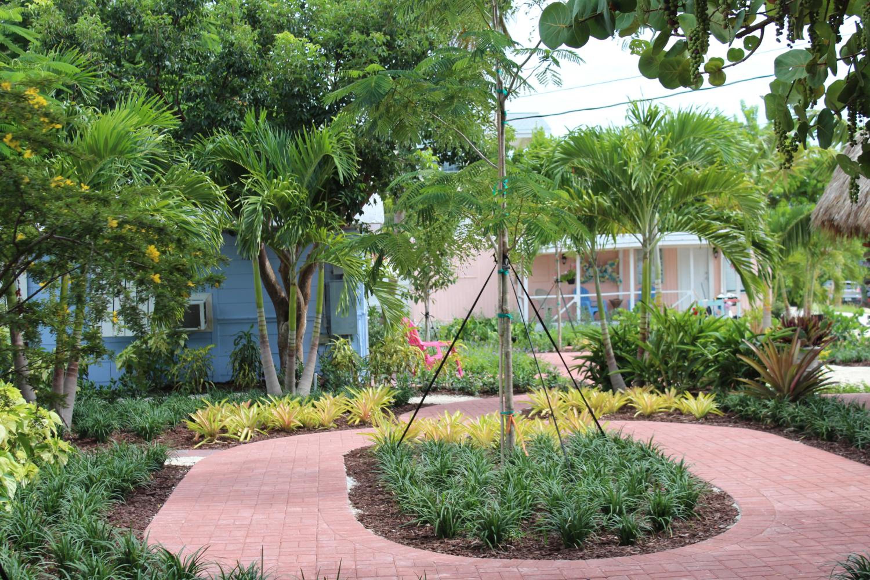 Tropical Cottages