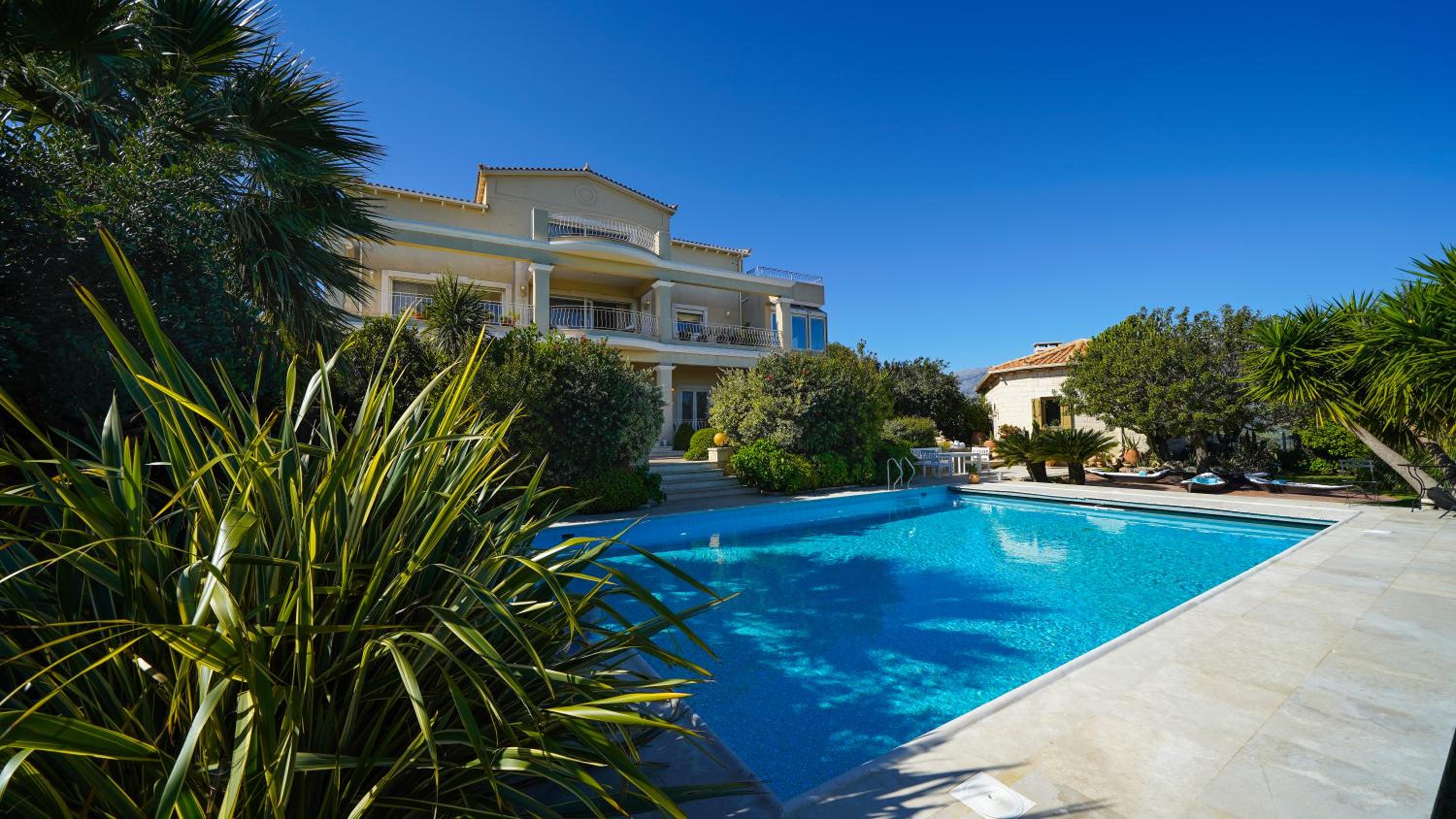 Luxury Villa Allure view 5