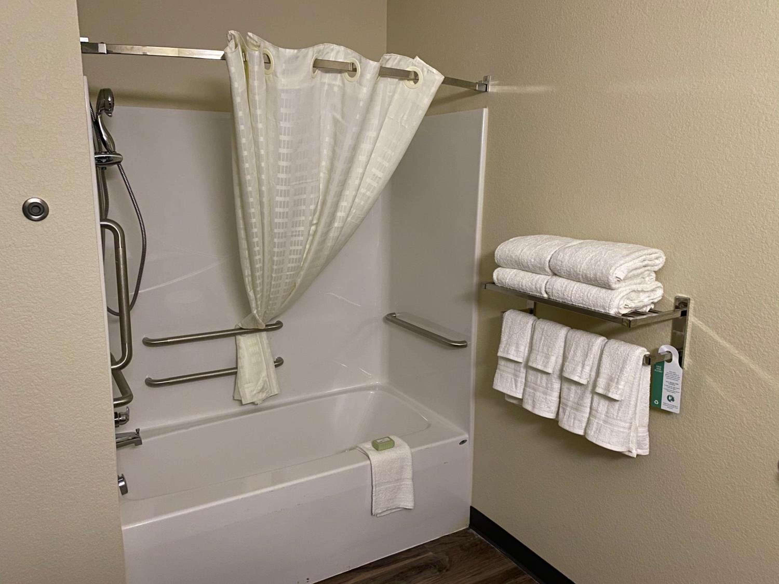 Cobblestone Inn & Suites - Forest City, 写真 50