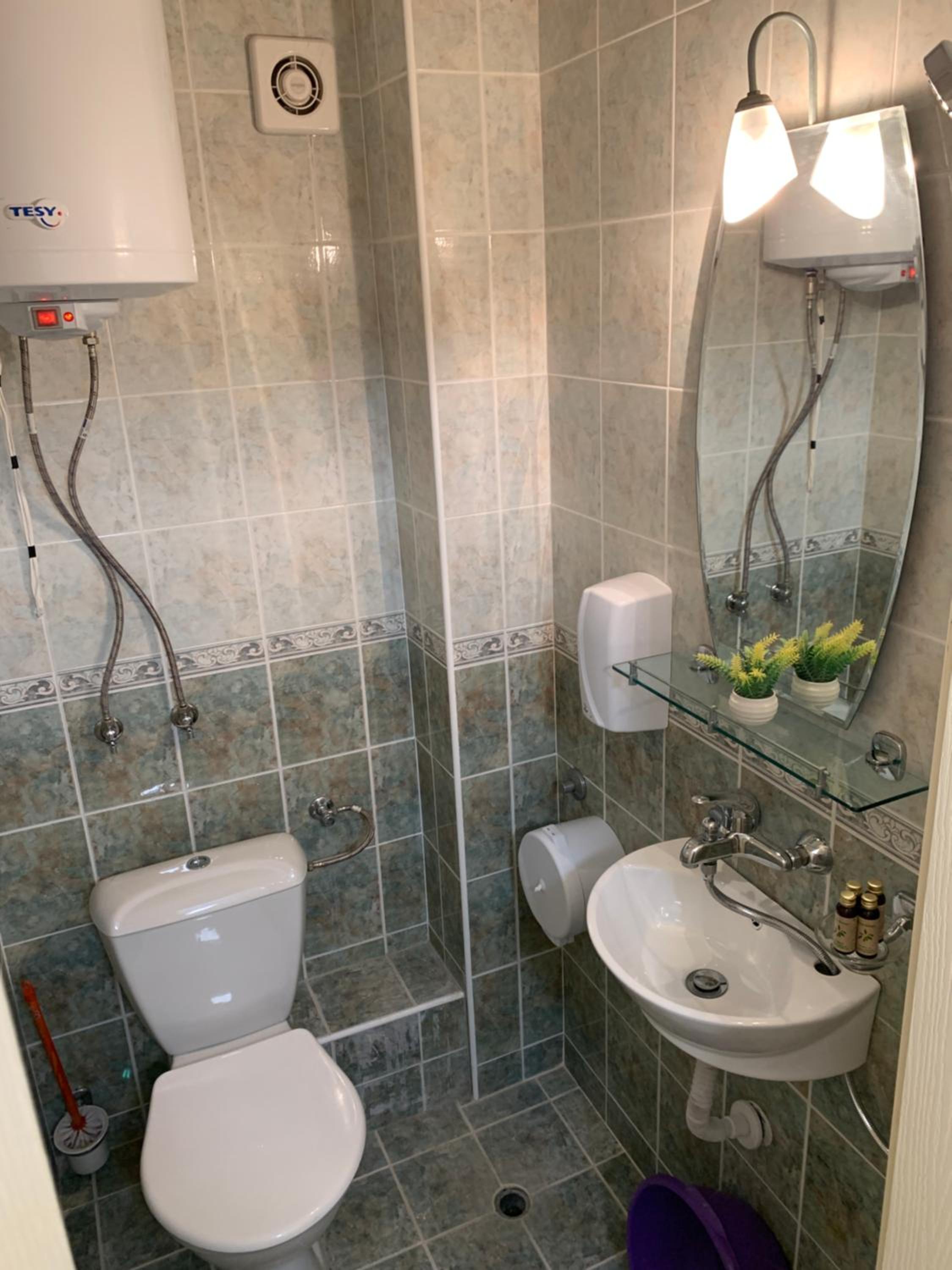 Sunray Guest House, Private Rooms & Apartment with Lovely Sea View