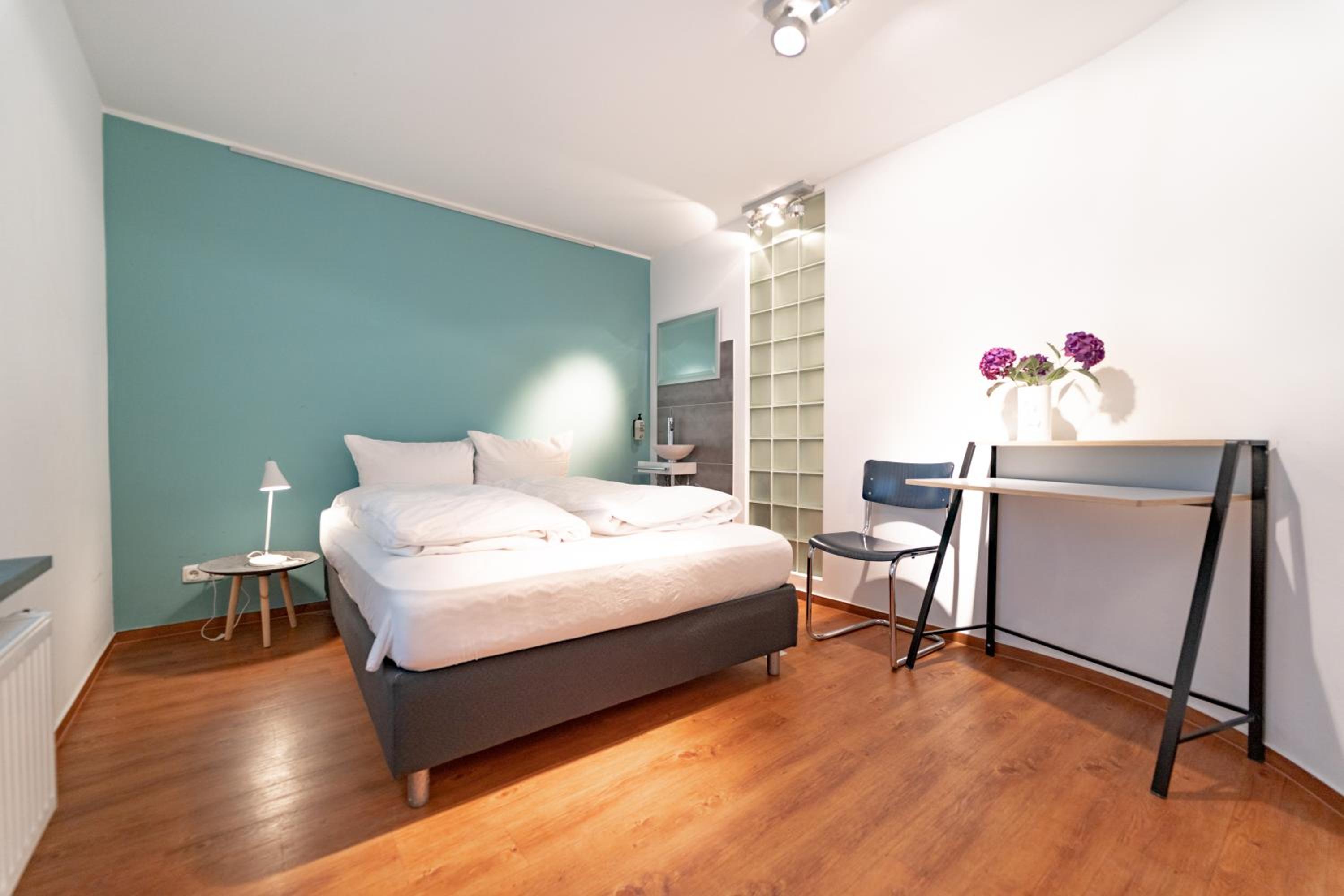 The Suites City Apartments