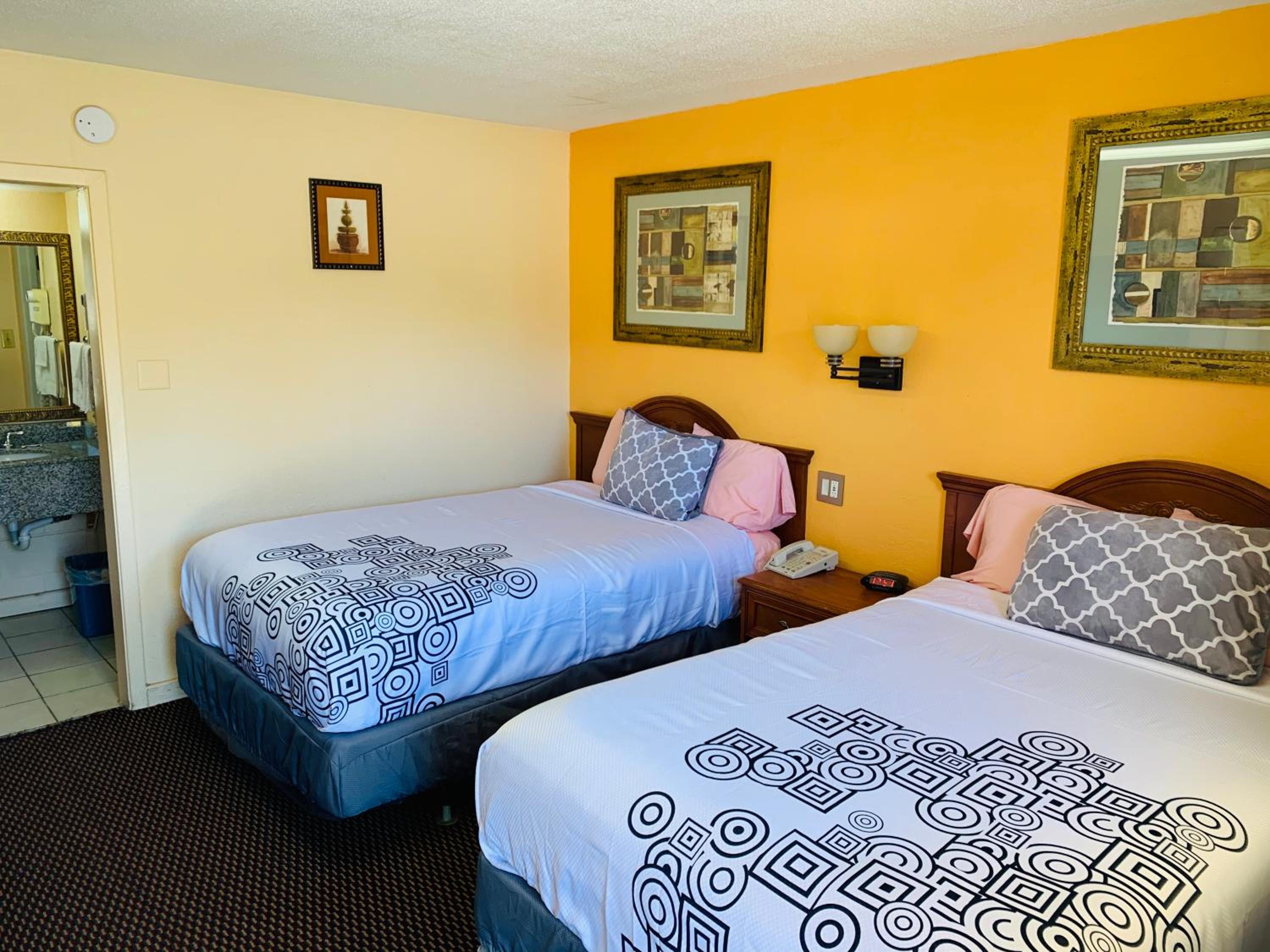 Ruston Vacations - Budget Inn Jonesboro - Property Image 3
