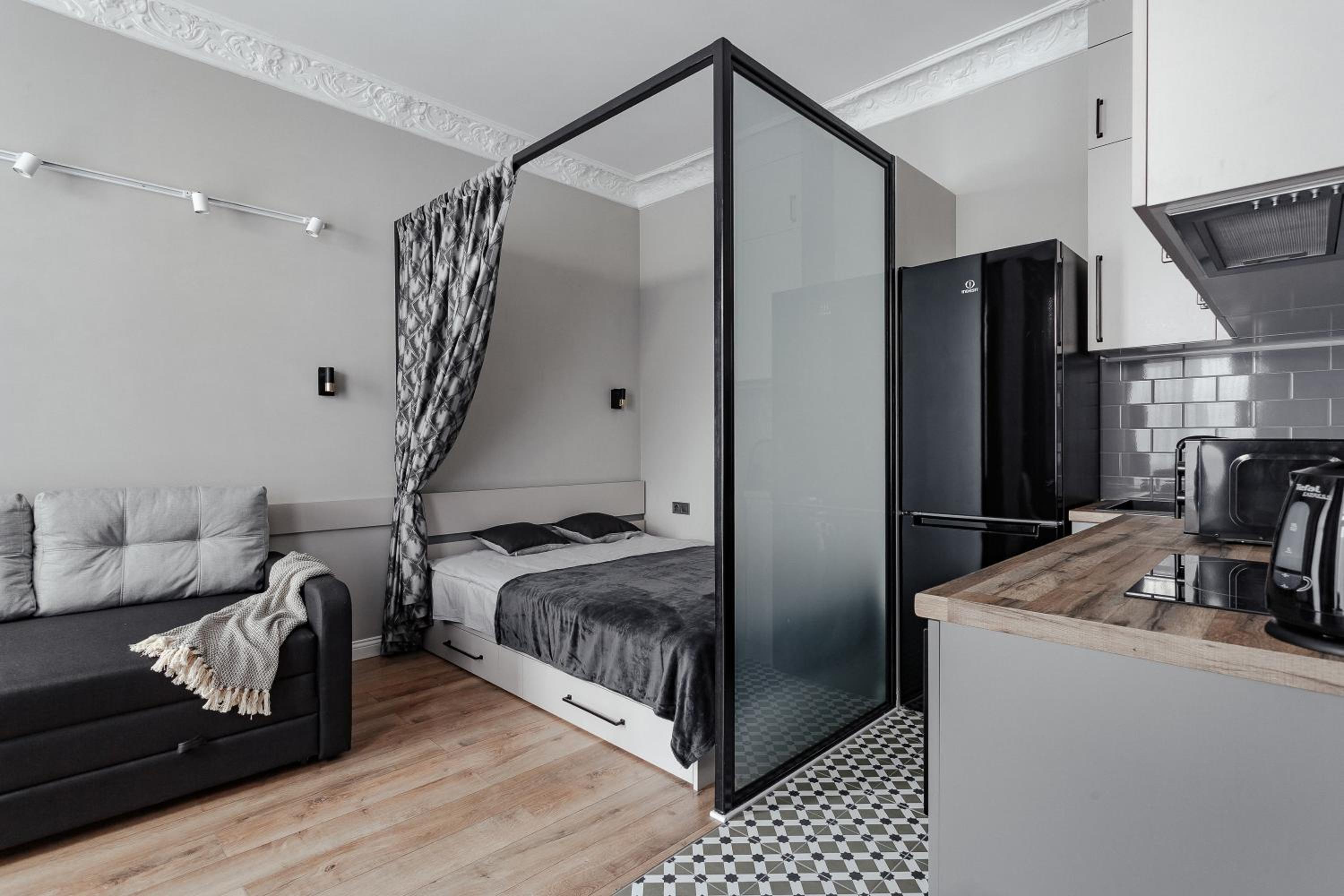 City Centre Silver Apartment view 2