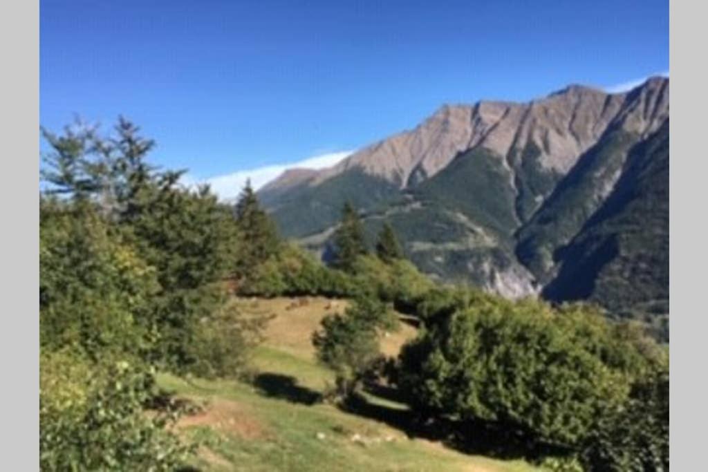 Idyllisches Chalet inmitten der Walliser Bergwelt